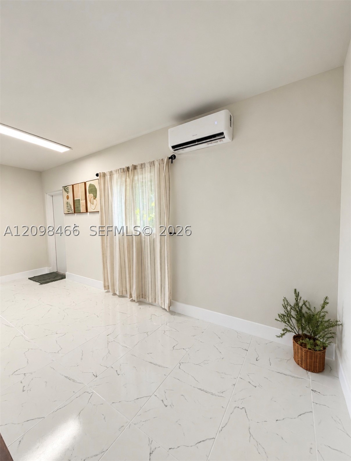 A12098466 Property Photo 9