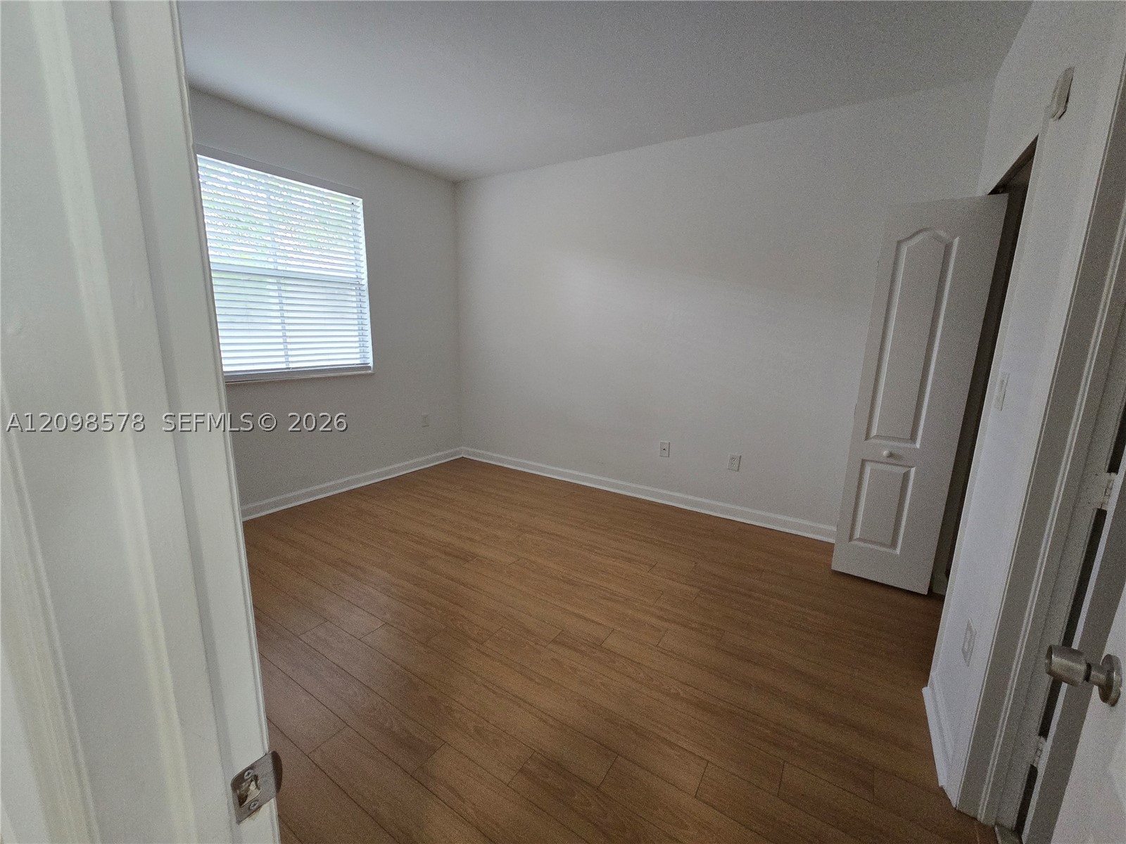 1661 Se 29th Ct 203 Property Photo 14