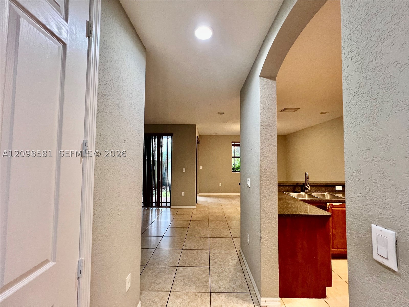 646 Ne 35th Ave 646 Property Photo 4