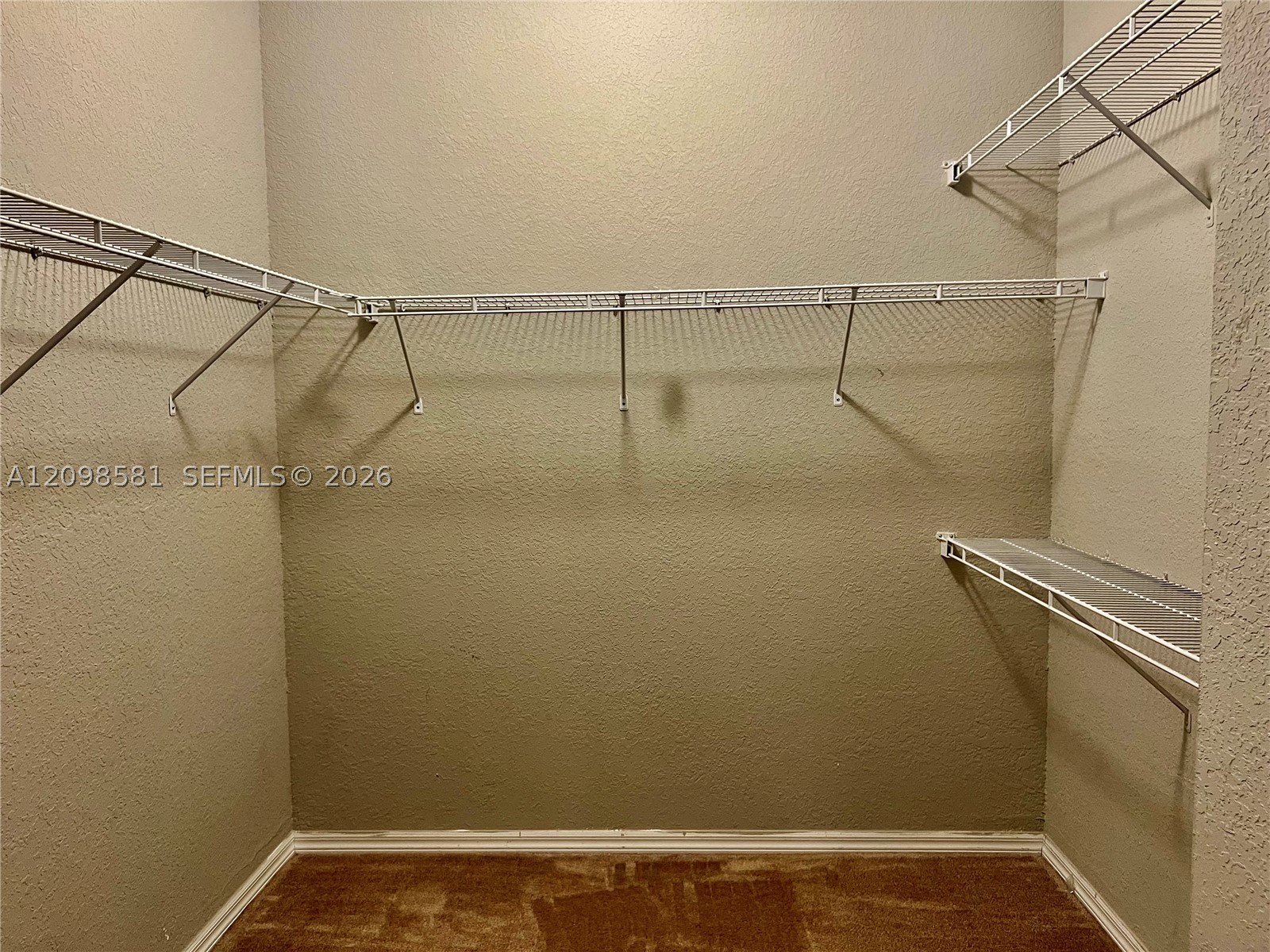 646 Ne 35th Ave 646 Property Photo 37