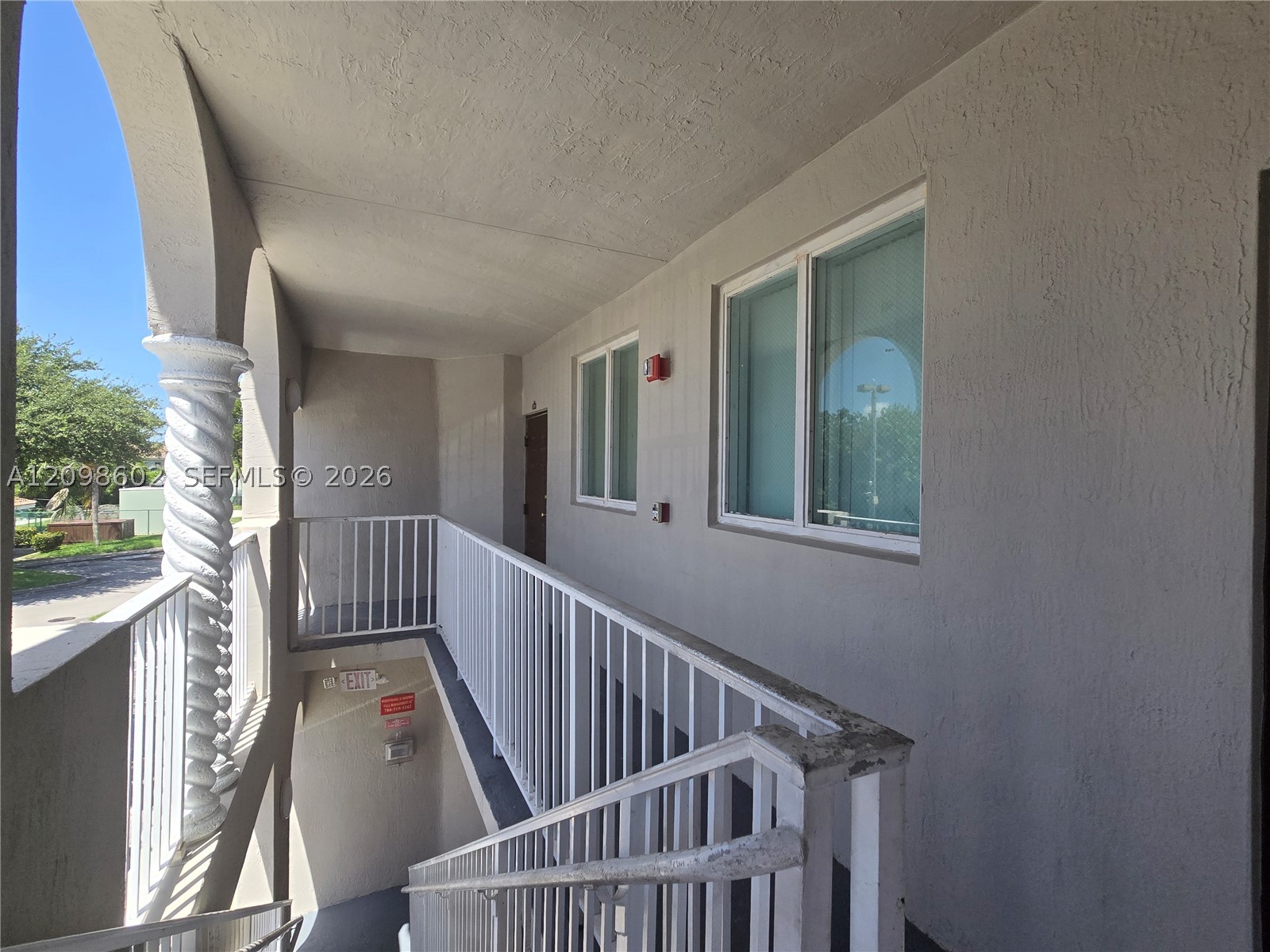 1661 Se 29th Ct 200 Property Photo 2
