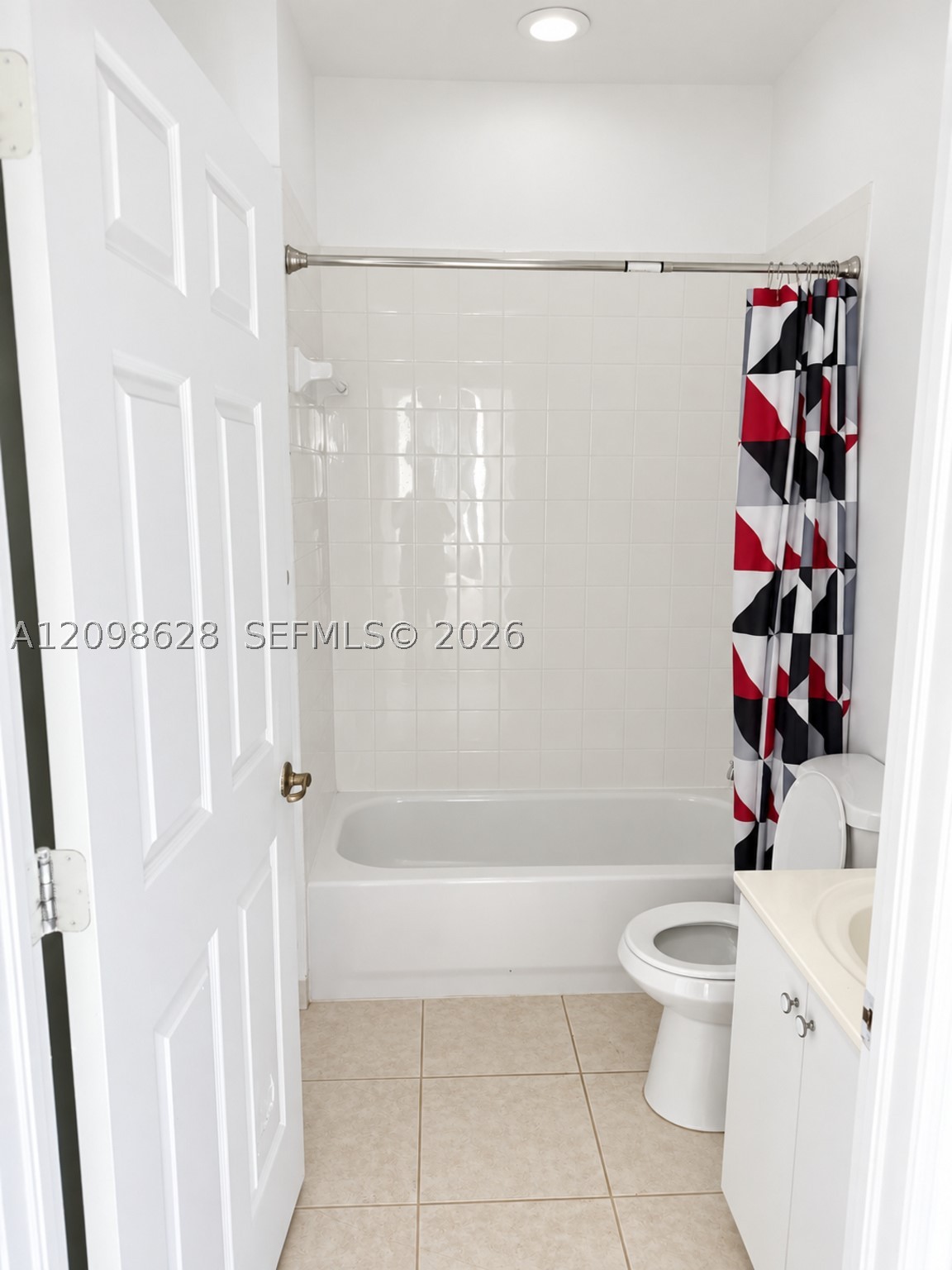 2365 Ne 42nd Cir Property Photo 15