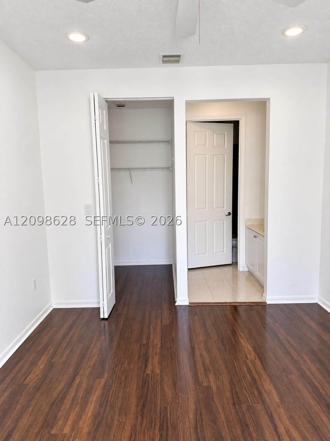 2365 Ne 42nd Cir Property Photo 19