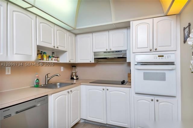 19390 Collins Ave 1624 Property Photo 6