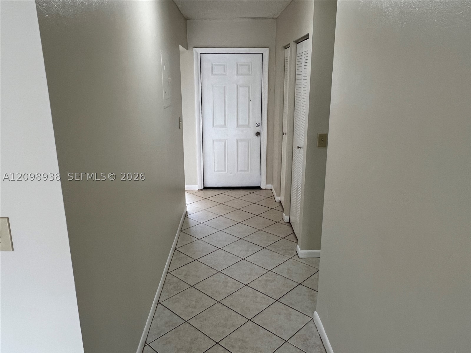 1272 Sandpiper Blvd . Property Photo 2