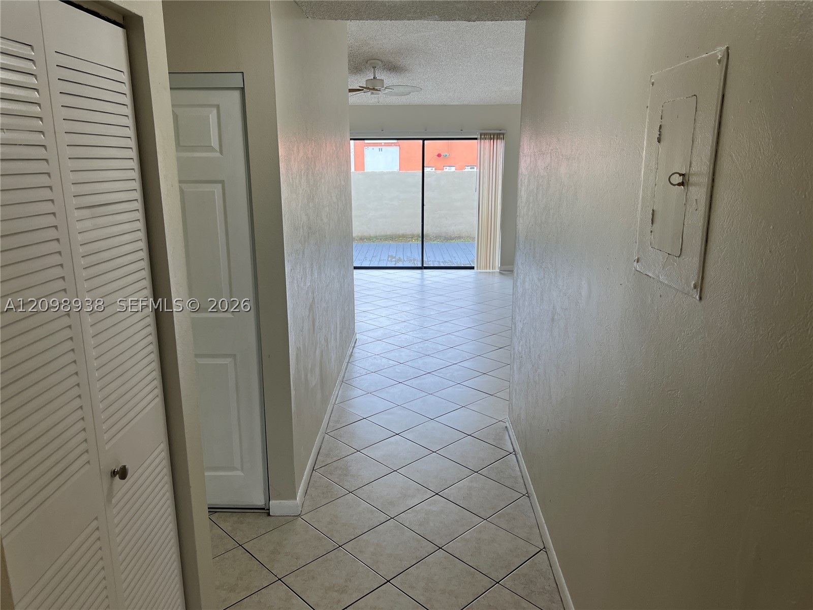 1272 Sandpiper Blvd . Property Photo 3