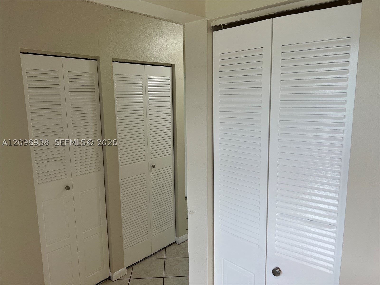 1272 Sandpiper Blvd . Property Photo 4