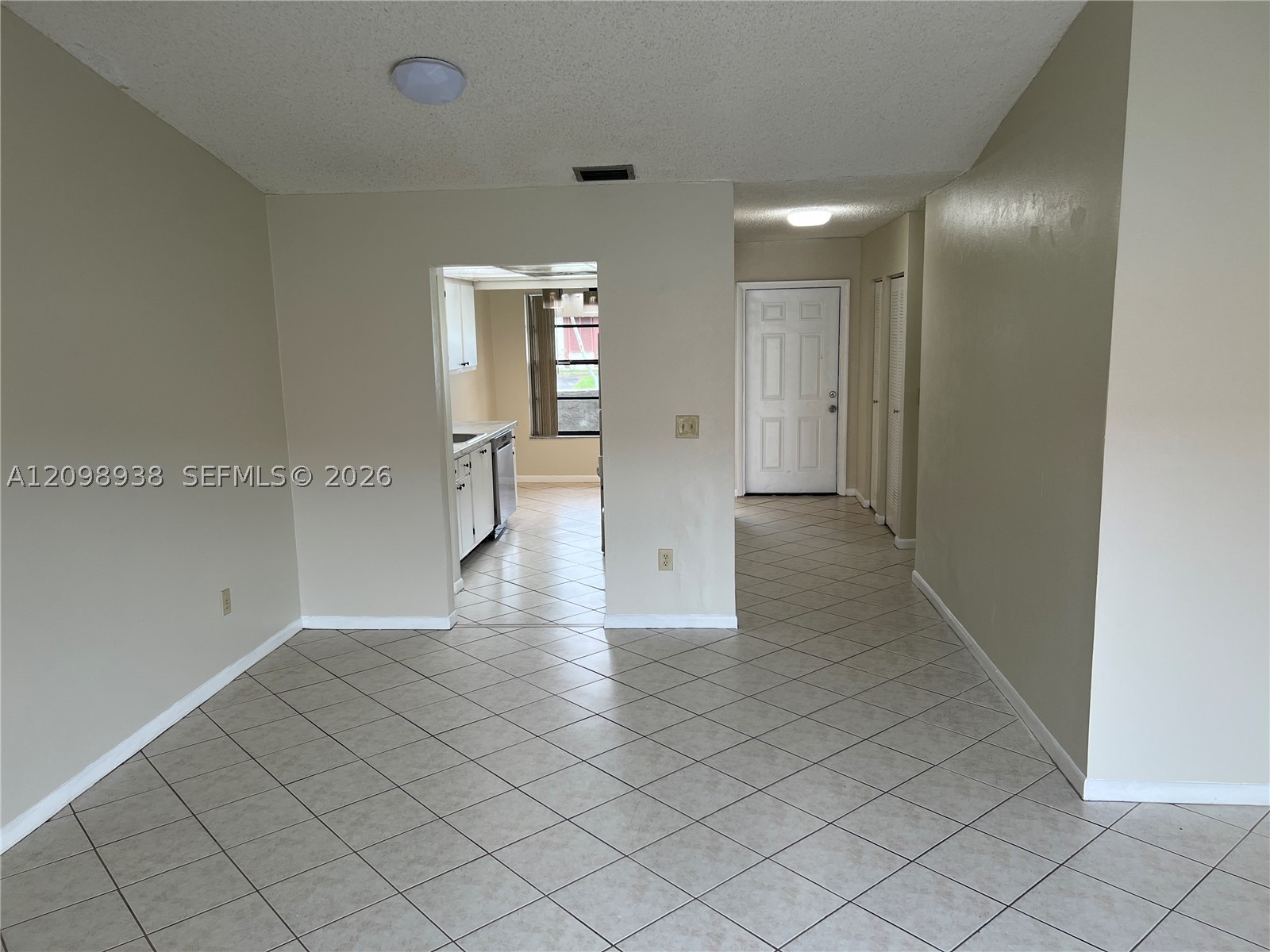 1272 Sandpiper Blvd . Property Photo 18