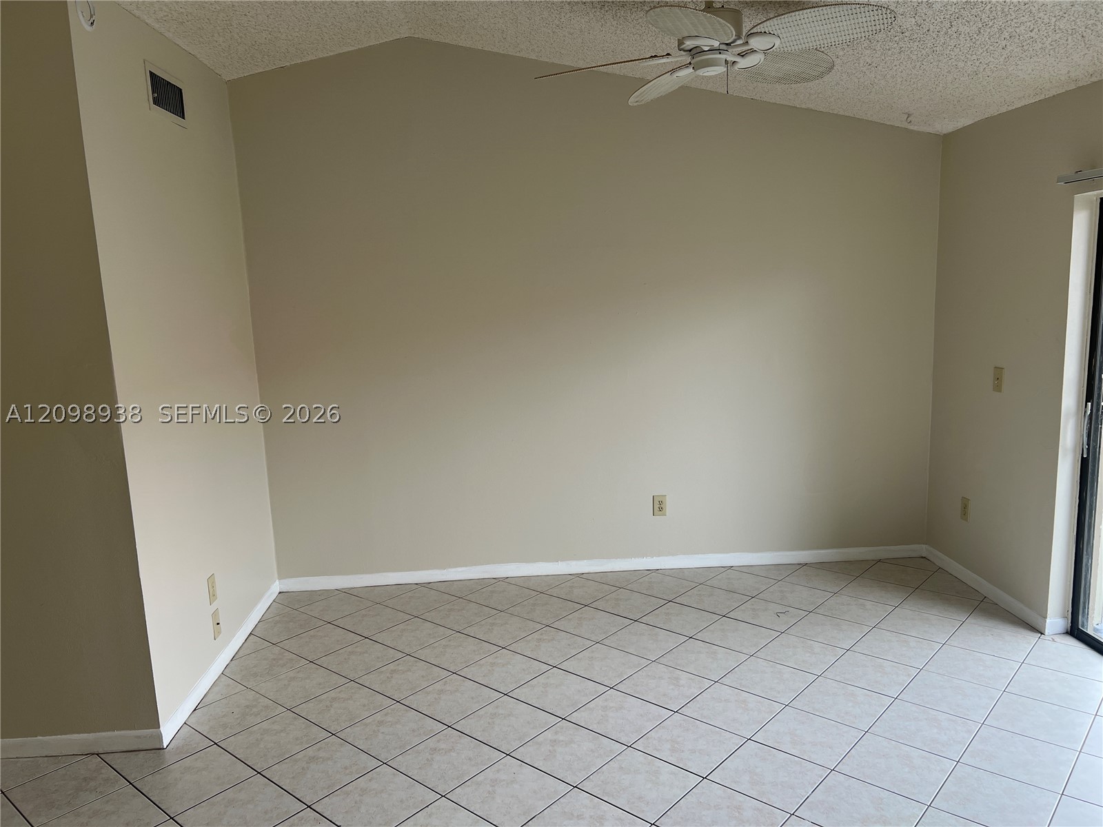 1272 Sandpiper Blvd . Property Photo 20