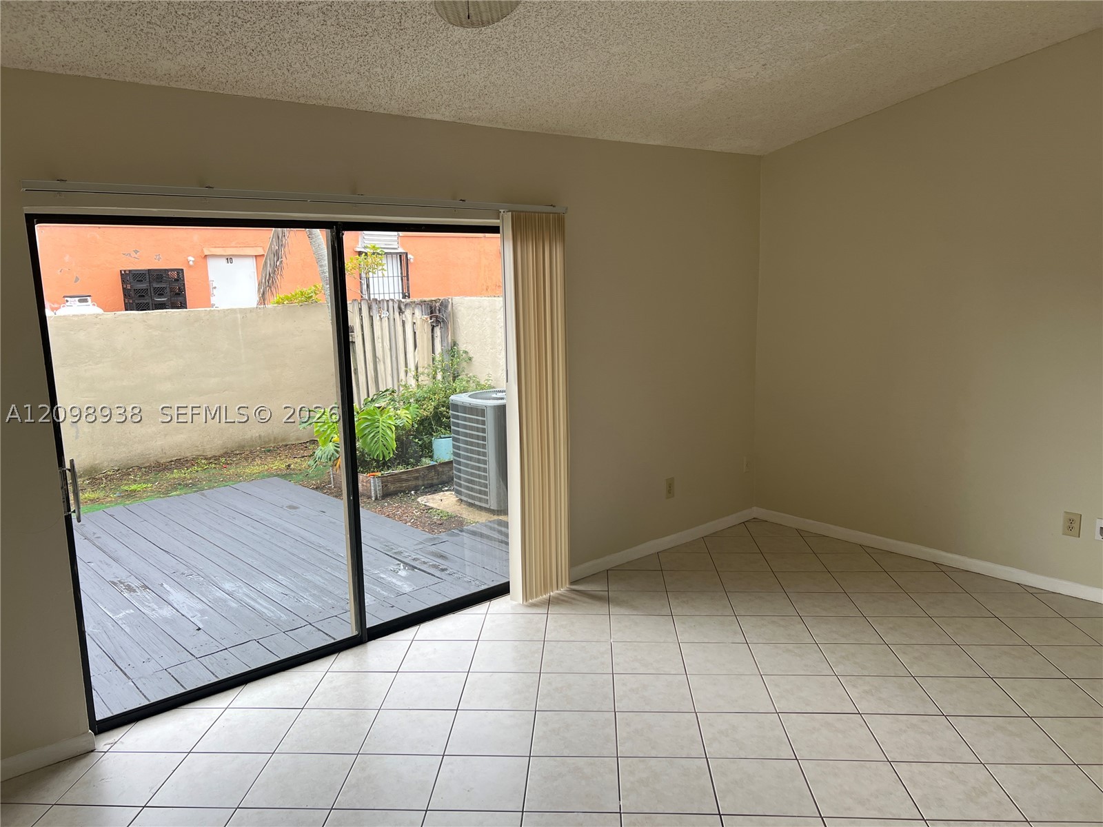 1272 Sandpiper Blvd . Property Photo 23