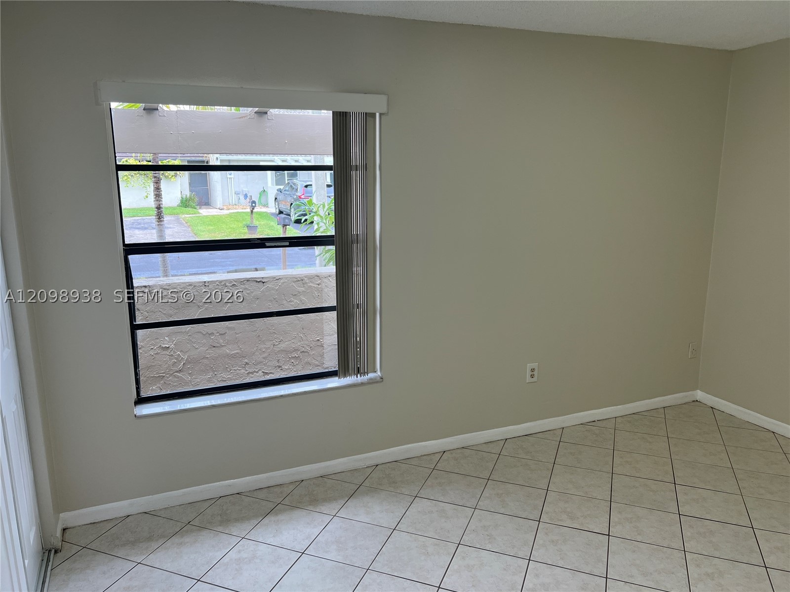 1272 Sandpiper Blvd . Property Photo 34