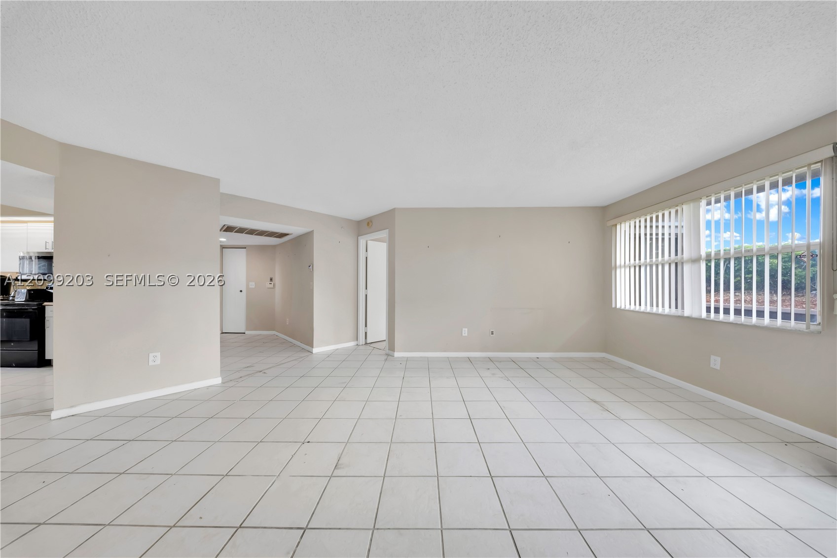 2257 Se 27th Dr 103-e Property Photo 5