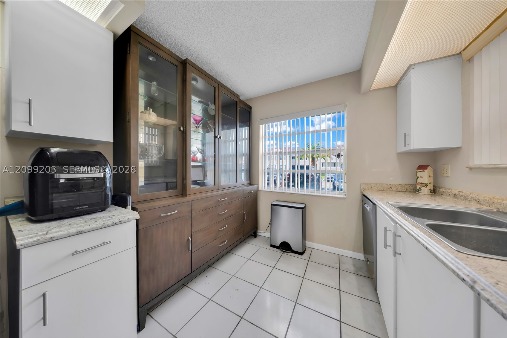2257 Se 27th Dr 103-e Property Photo 12