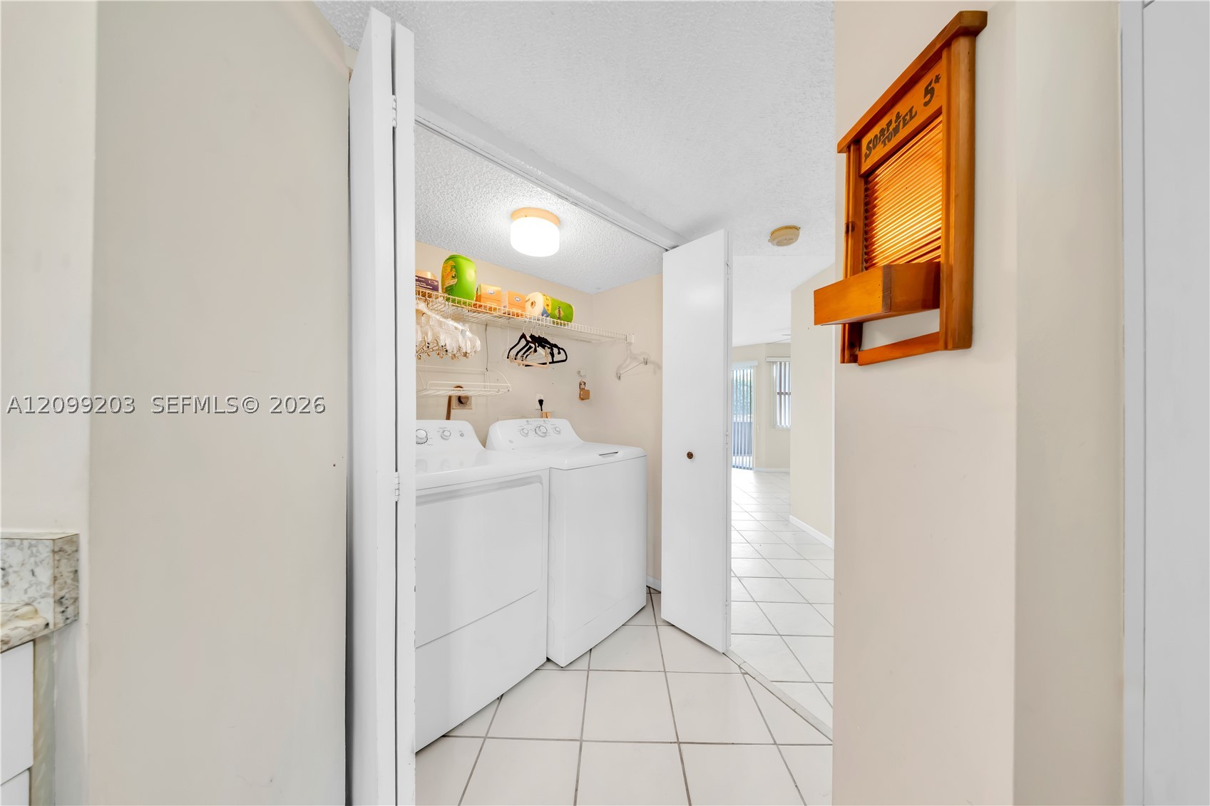 2257 Se 27th Dr 103-e Property Photo 13