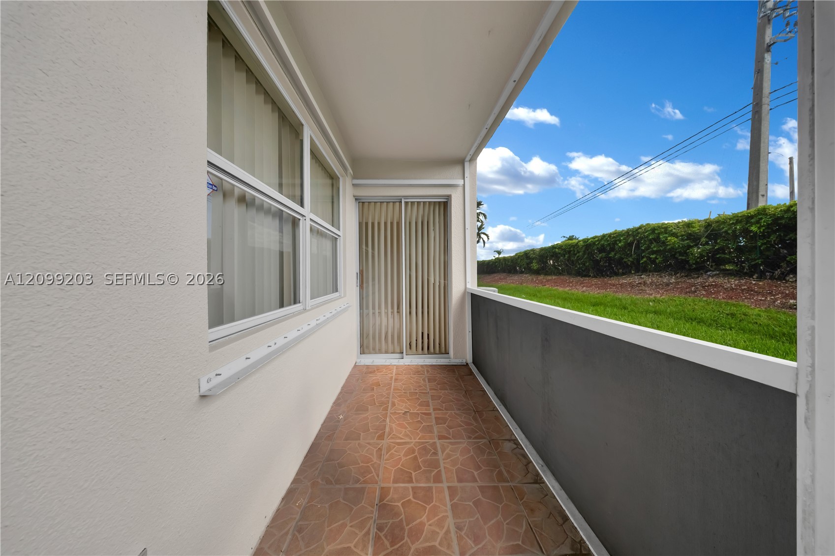2257 Se 27th Dr 103-e Property Photo 18