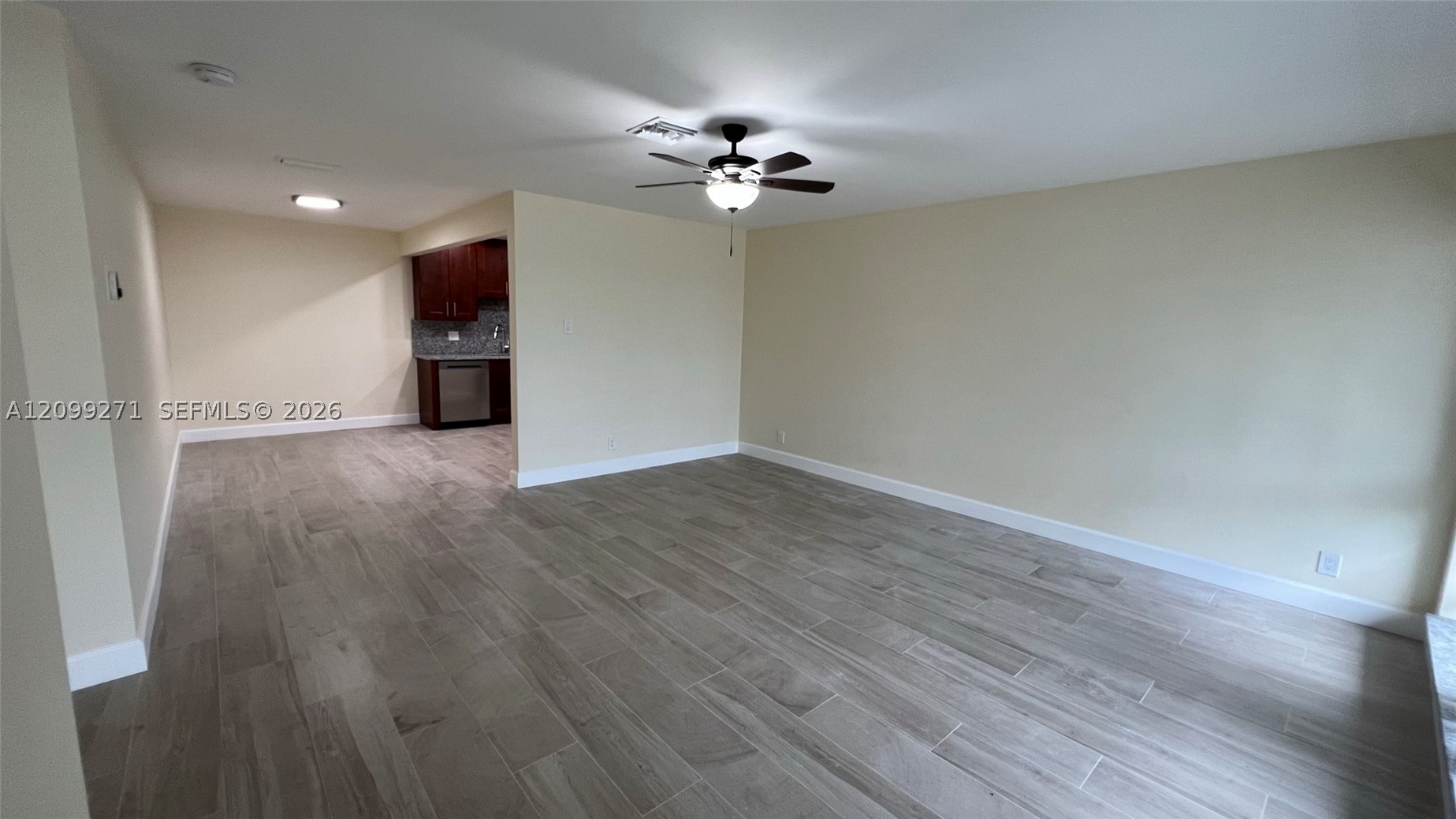 2561 Ne 10th Ct 2561 Property Photo 9