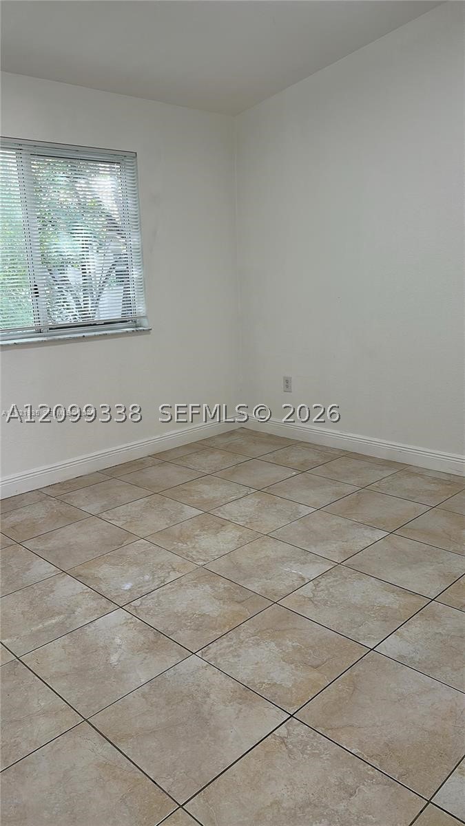 1250 Se 28th Ct 203 Property Photo 10