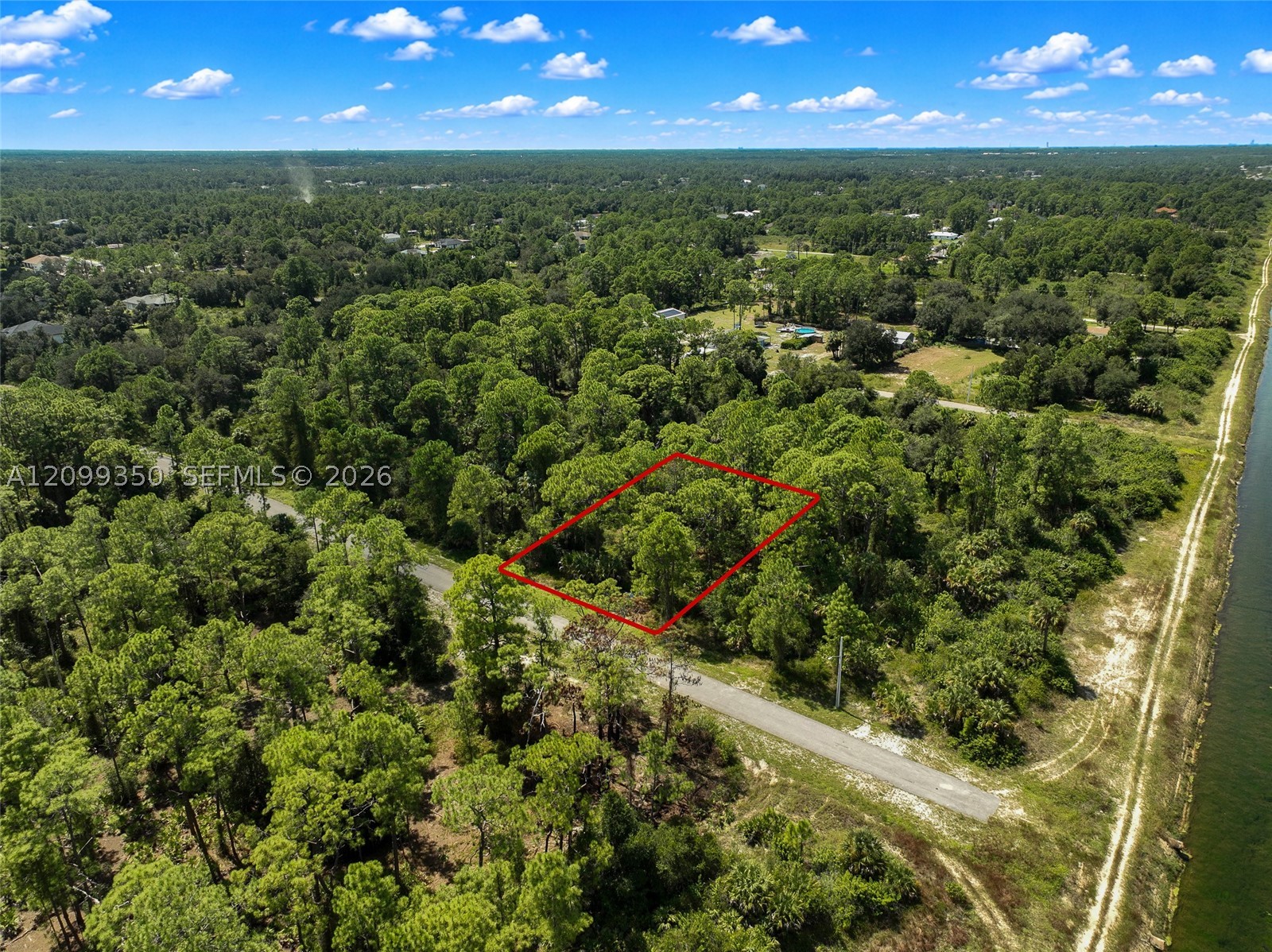 1519 Euclid Ave Property Photo 3