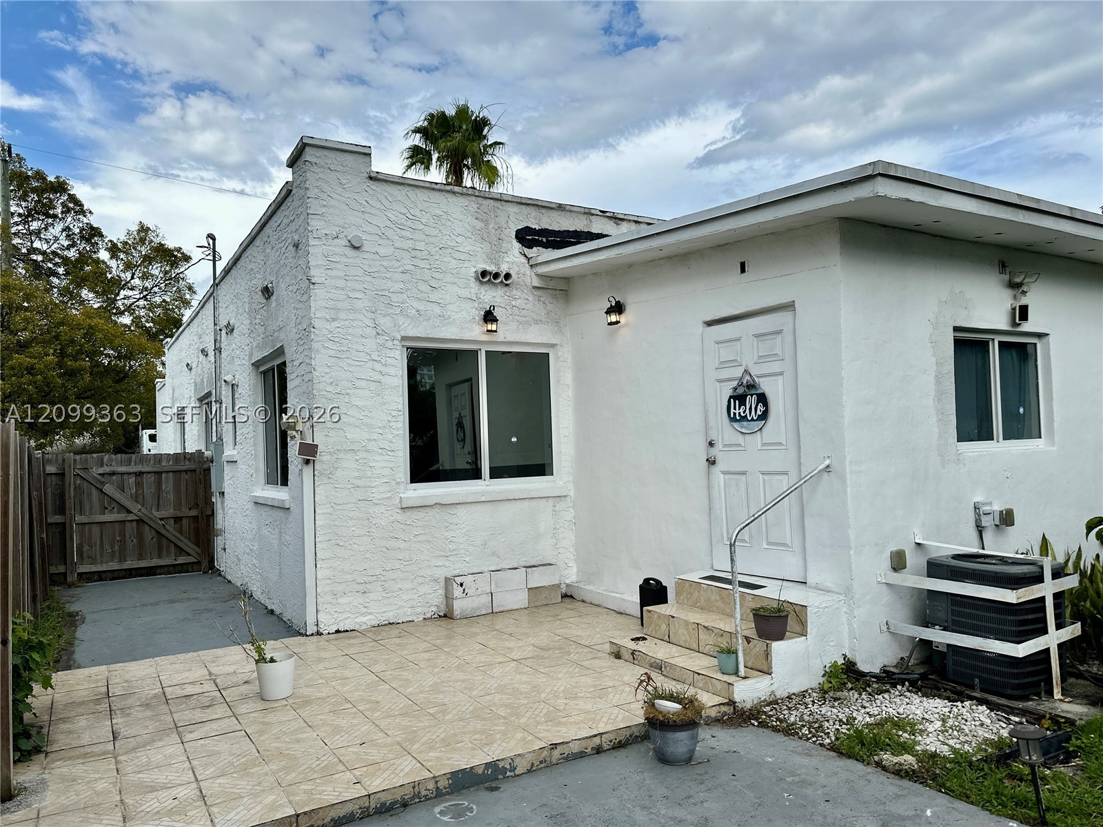 1284 Nw 39 St Property Photo 5