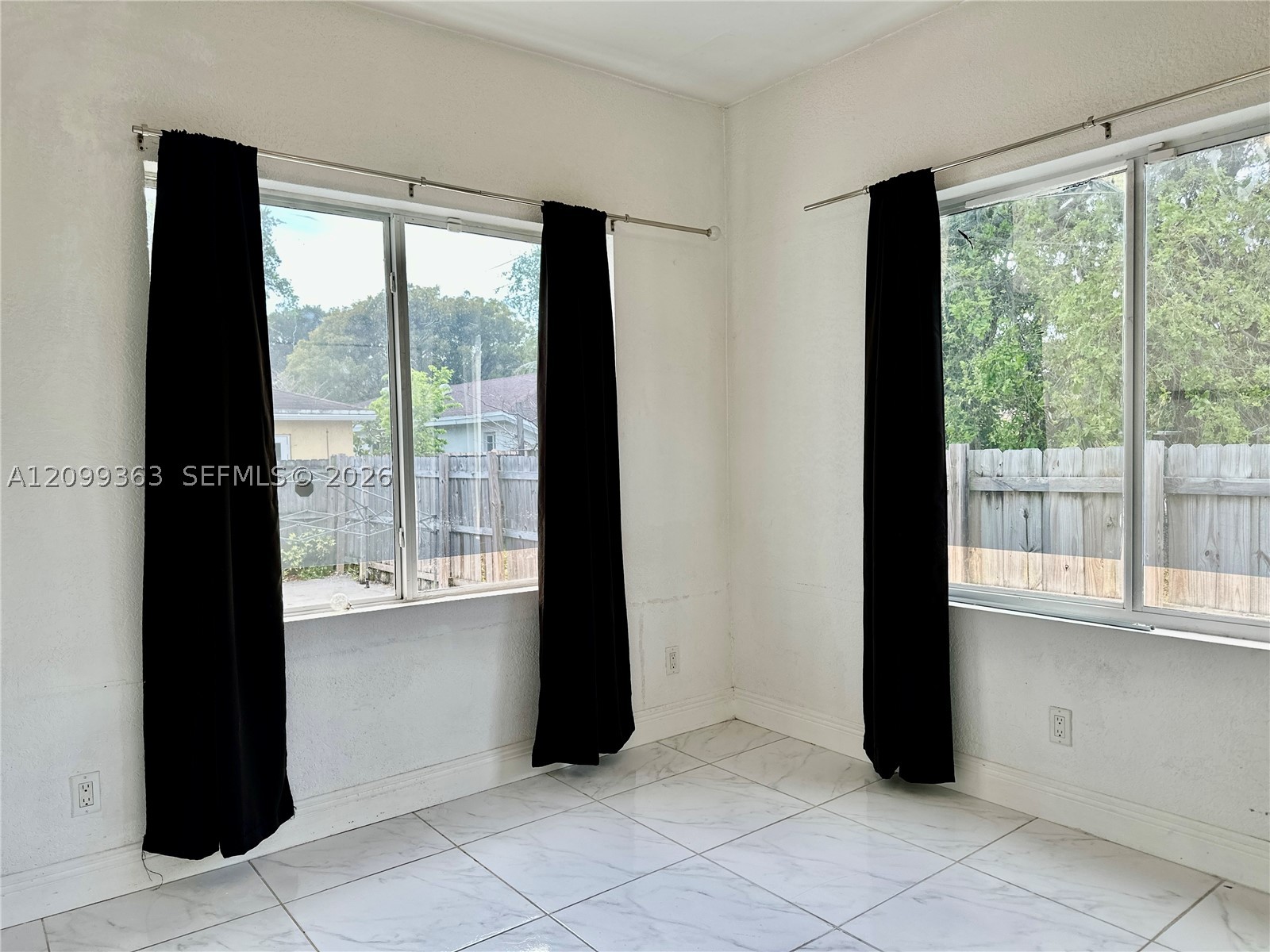 1284 Nw 39 St Property Photo 13