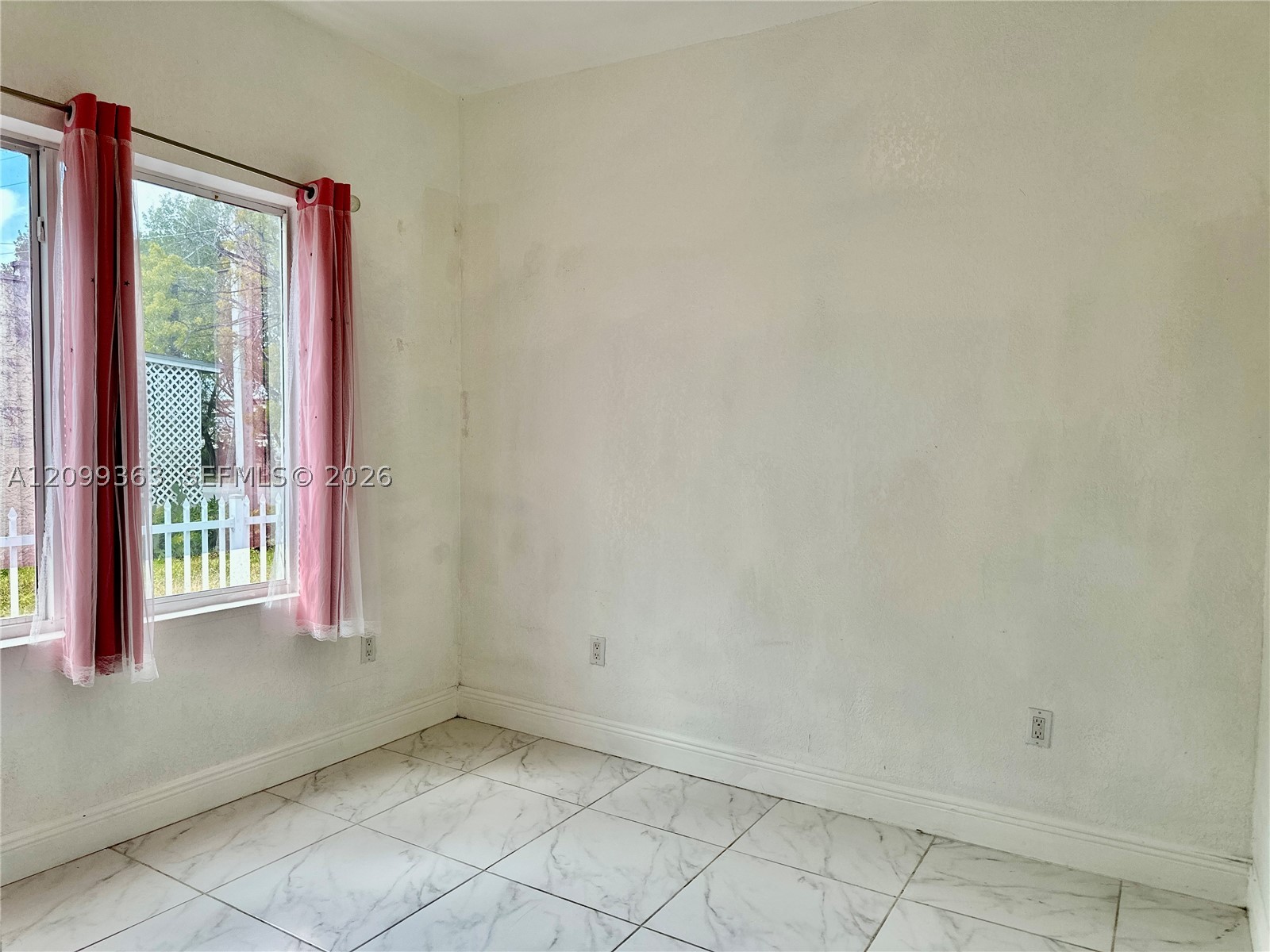 1284 Nw 39 St Property Photo 15