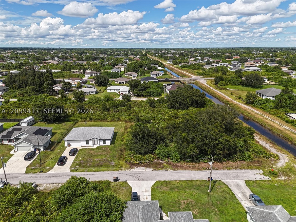 3702 25 St Sw Property Photo 2
