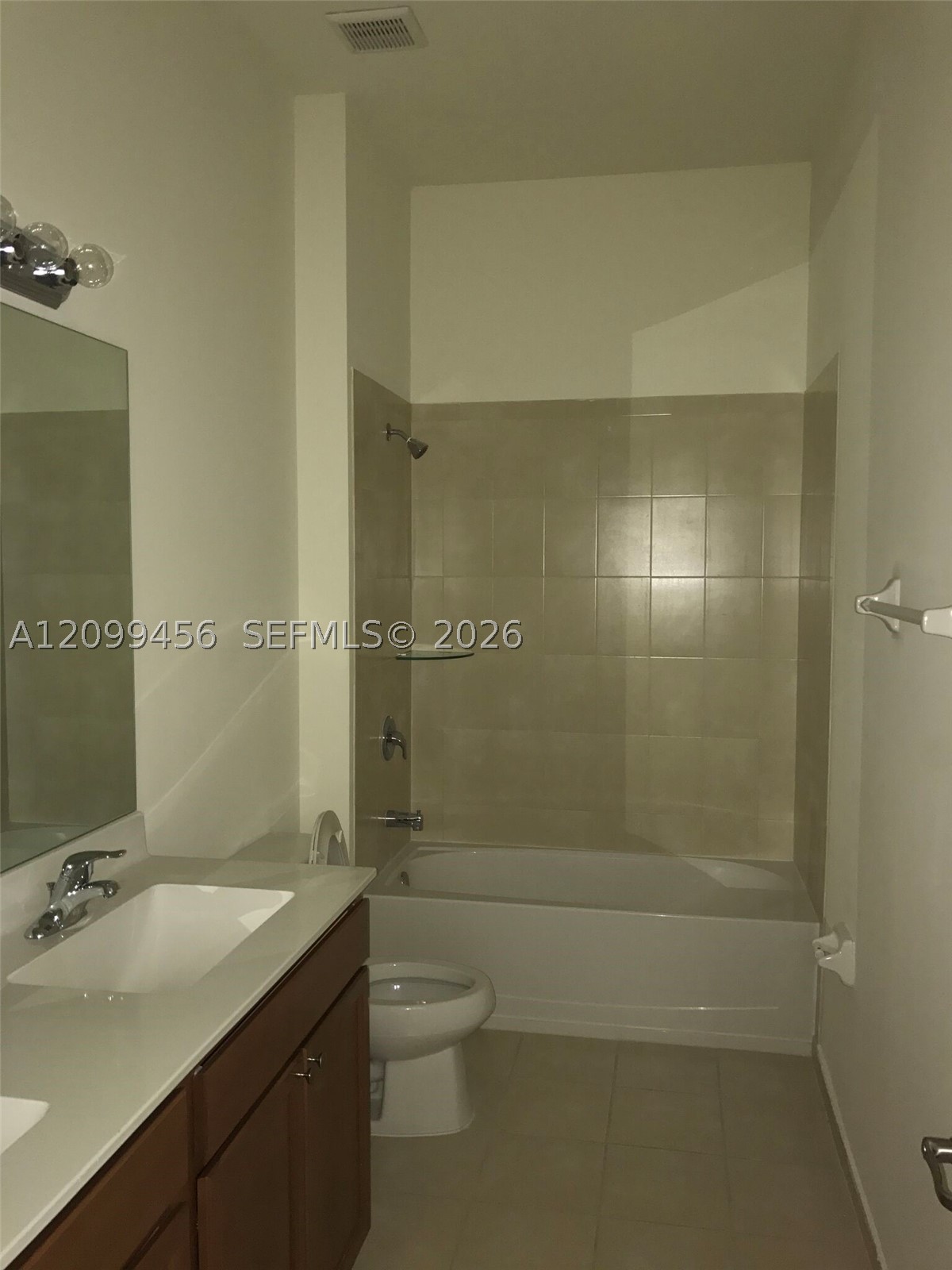 3452 Se 2nd Dr Property Photo 7