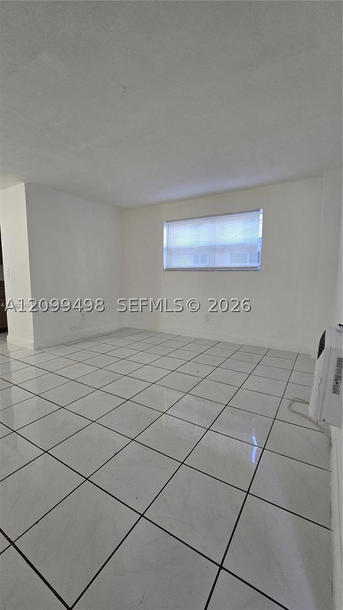 1590 Ne 125th Ter 3 Property Photo 2