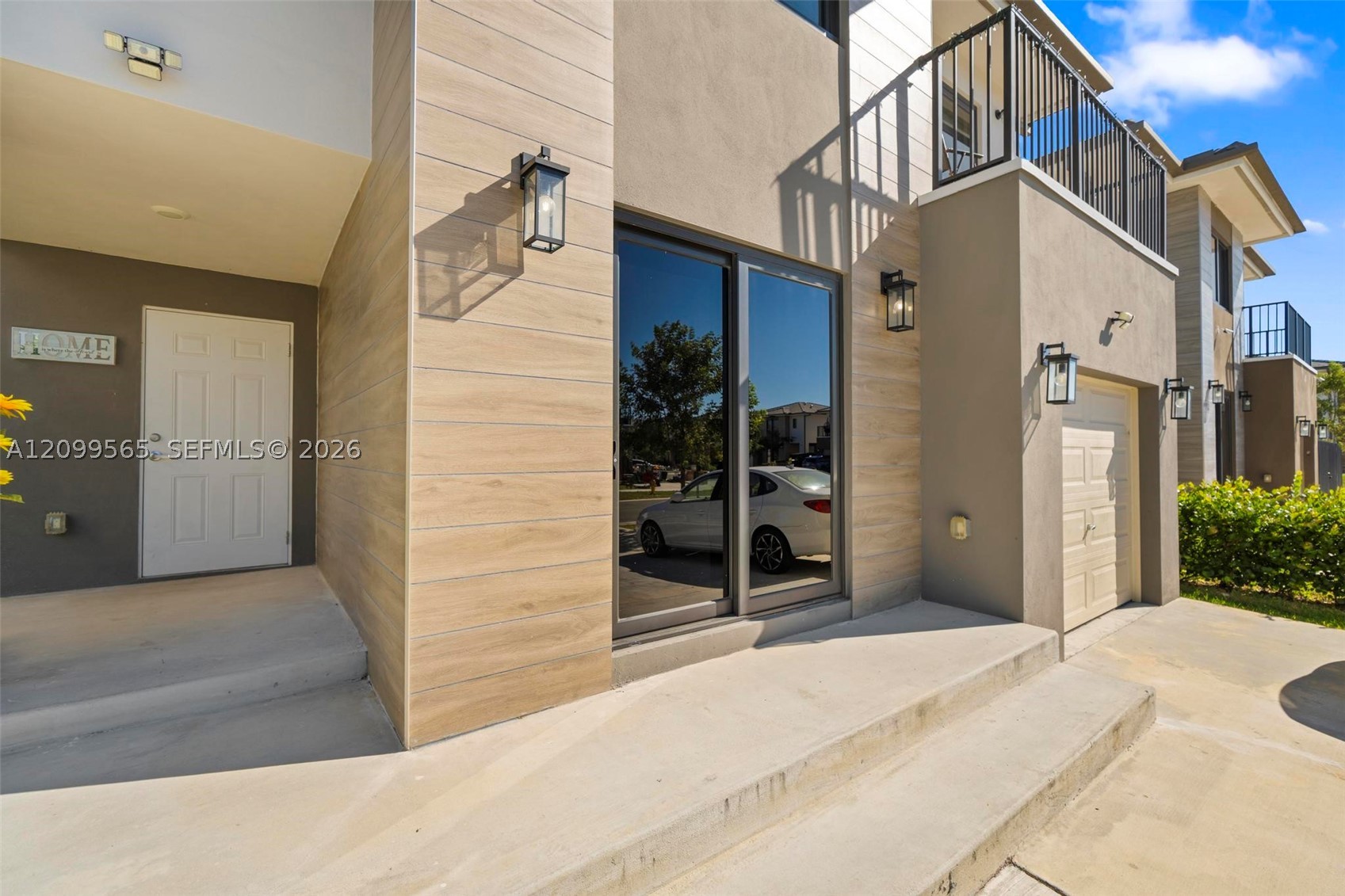 A12099565 Property Photo 16