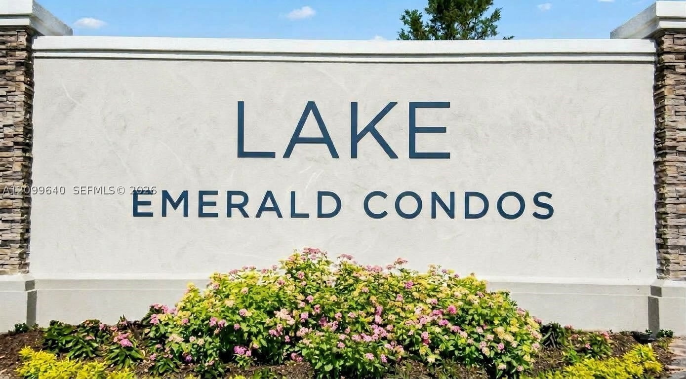 112 Lake Emerald Dr 109 Property Photo 1