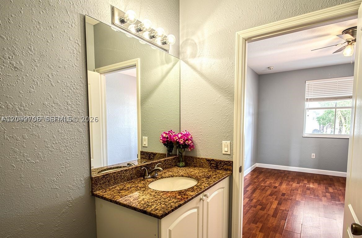2908 Se 17th Ave 202 Property Photo 11