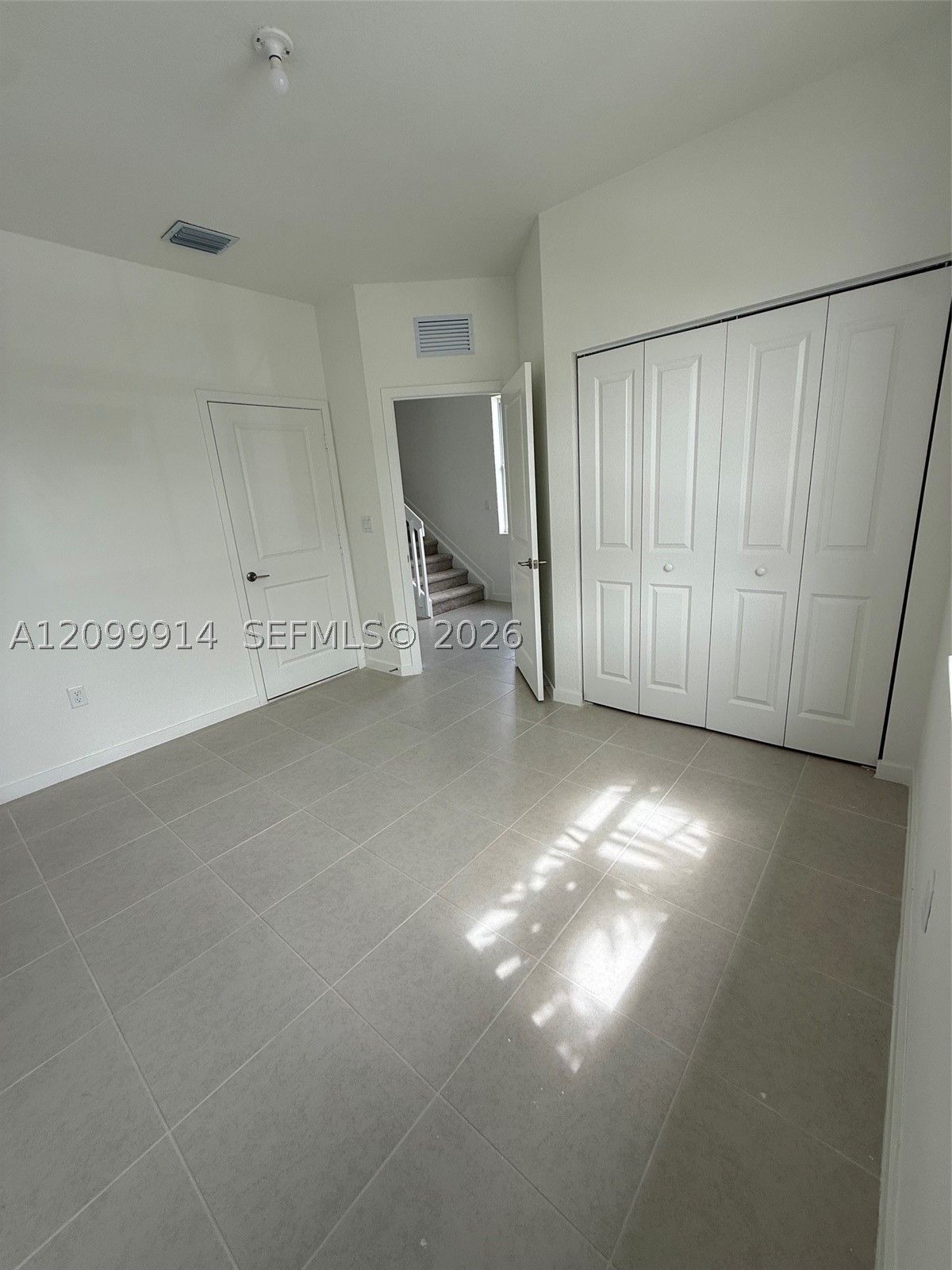 2597 Se 25th Dr Property Photo 4