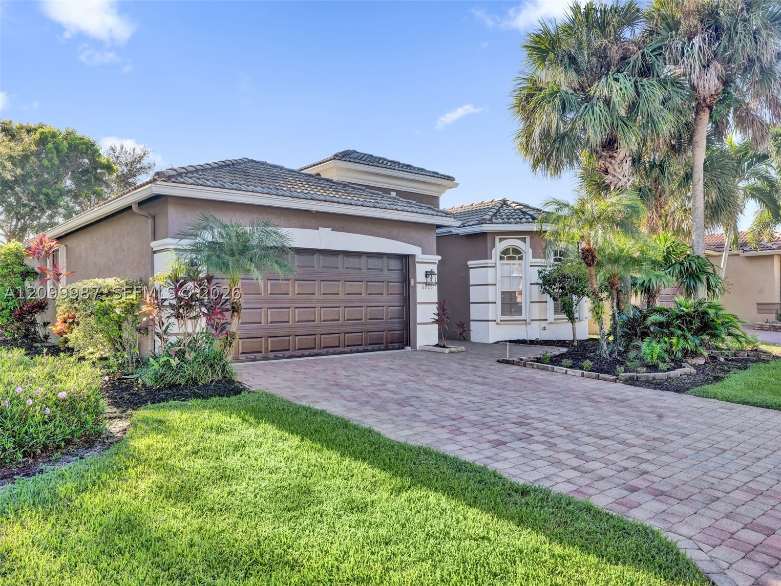 6928 Pisano Dr Property Photo 2