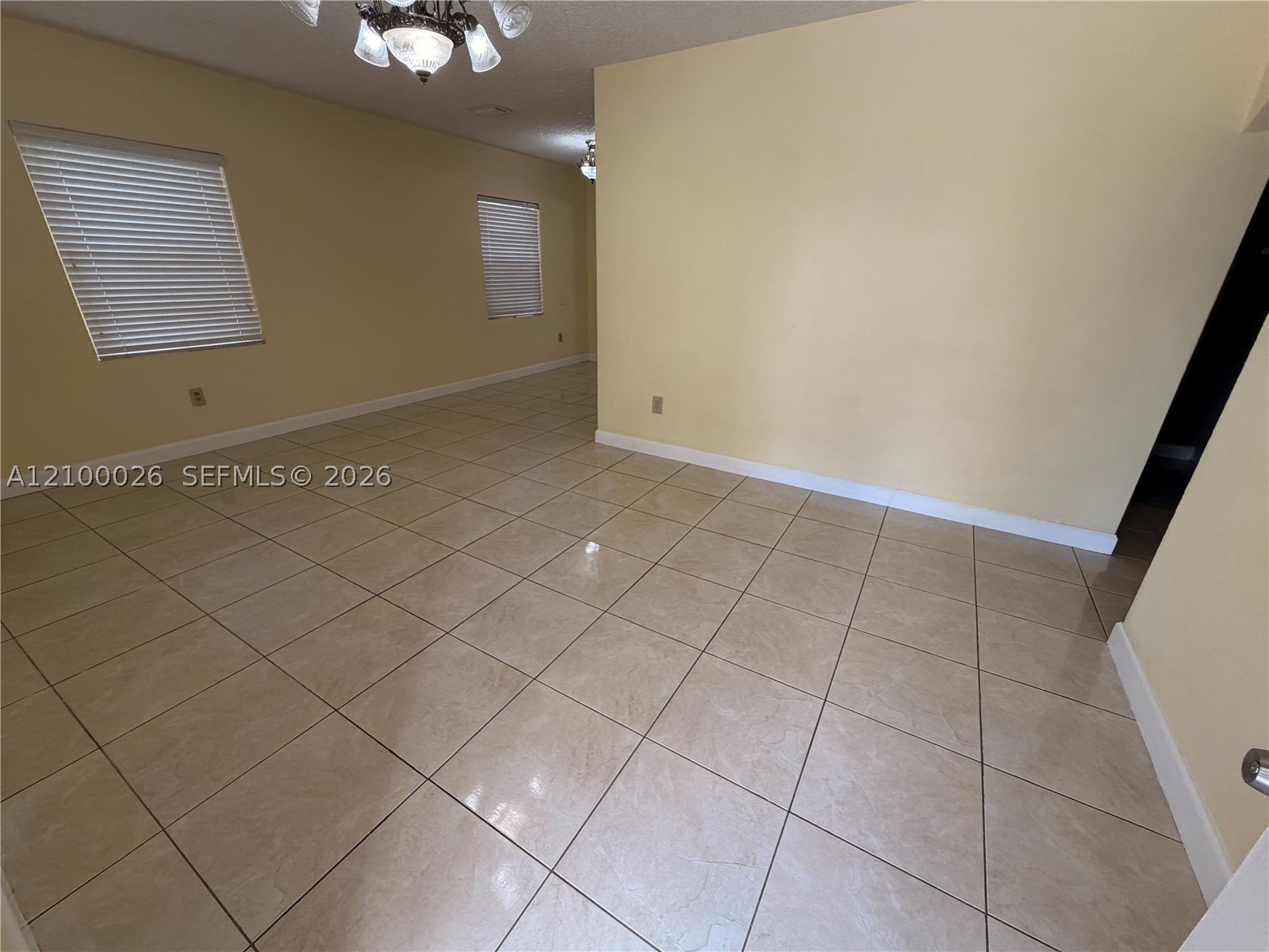 255 Sw 60th Ave Property Photo 6