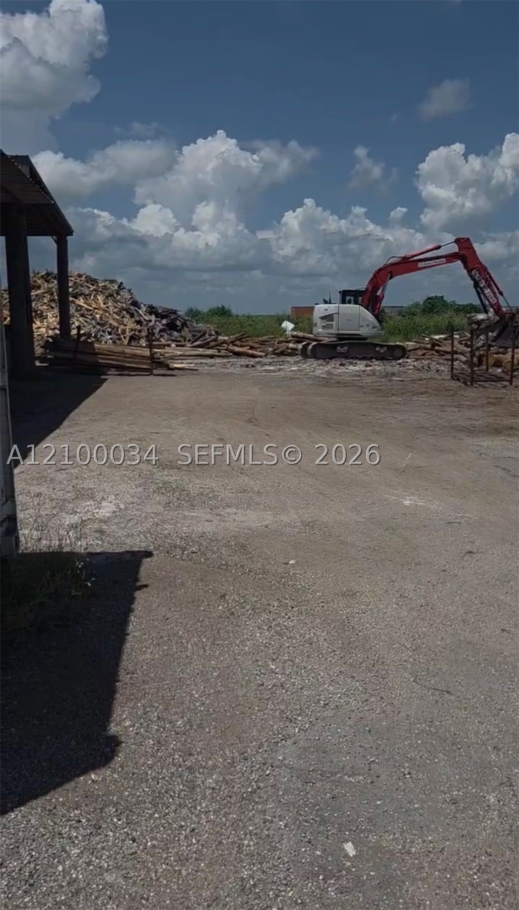 A12100034 Property Photo 4