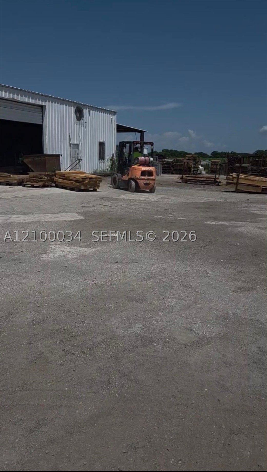 A12100034 Property Photo 6