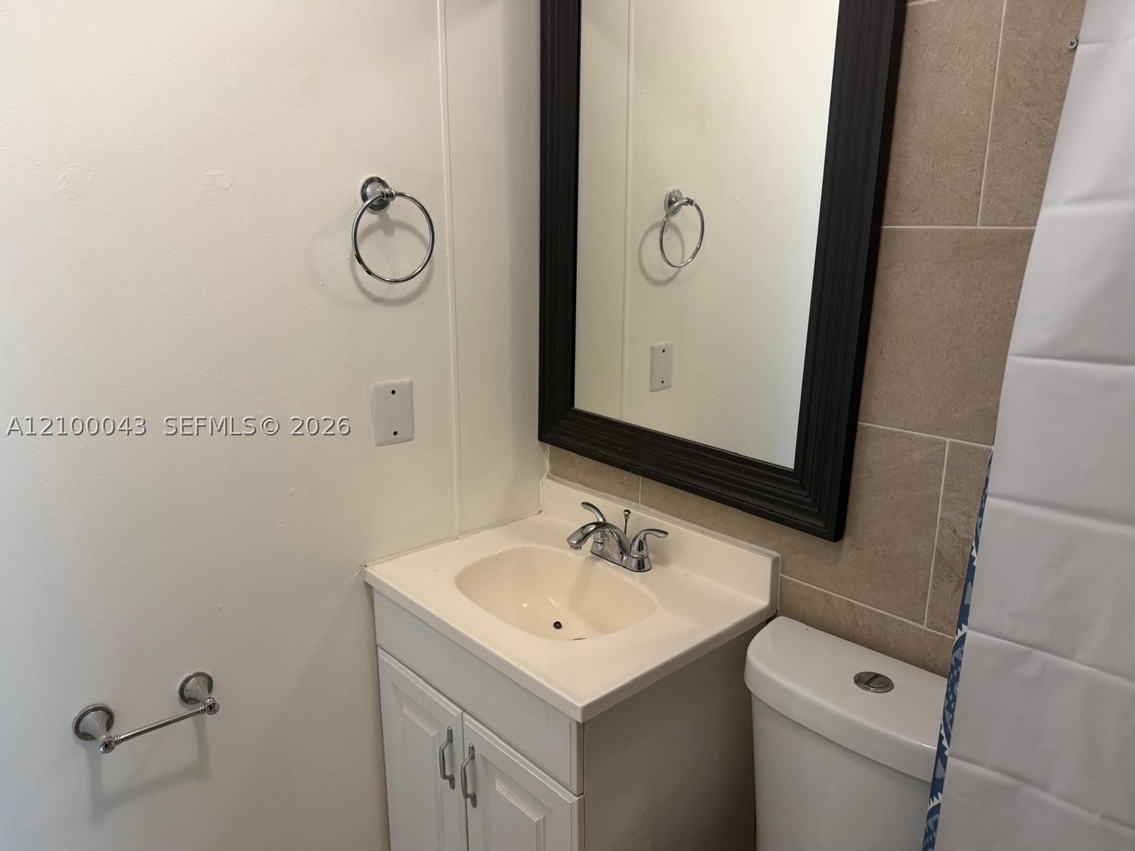 1637 Mayo St 1637 Property Photo 5
