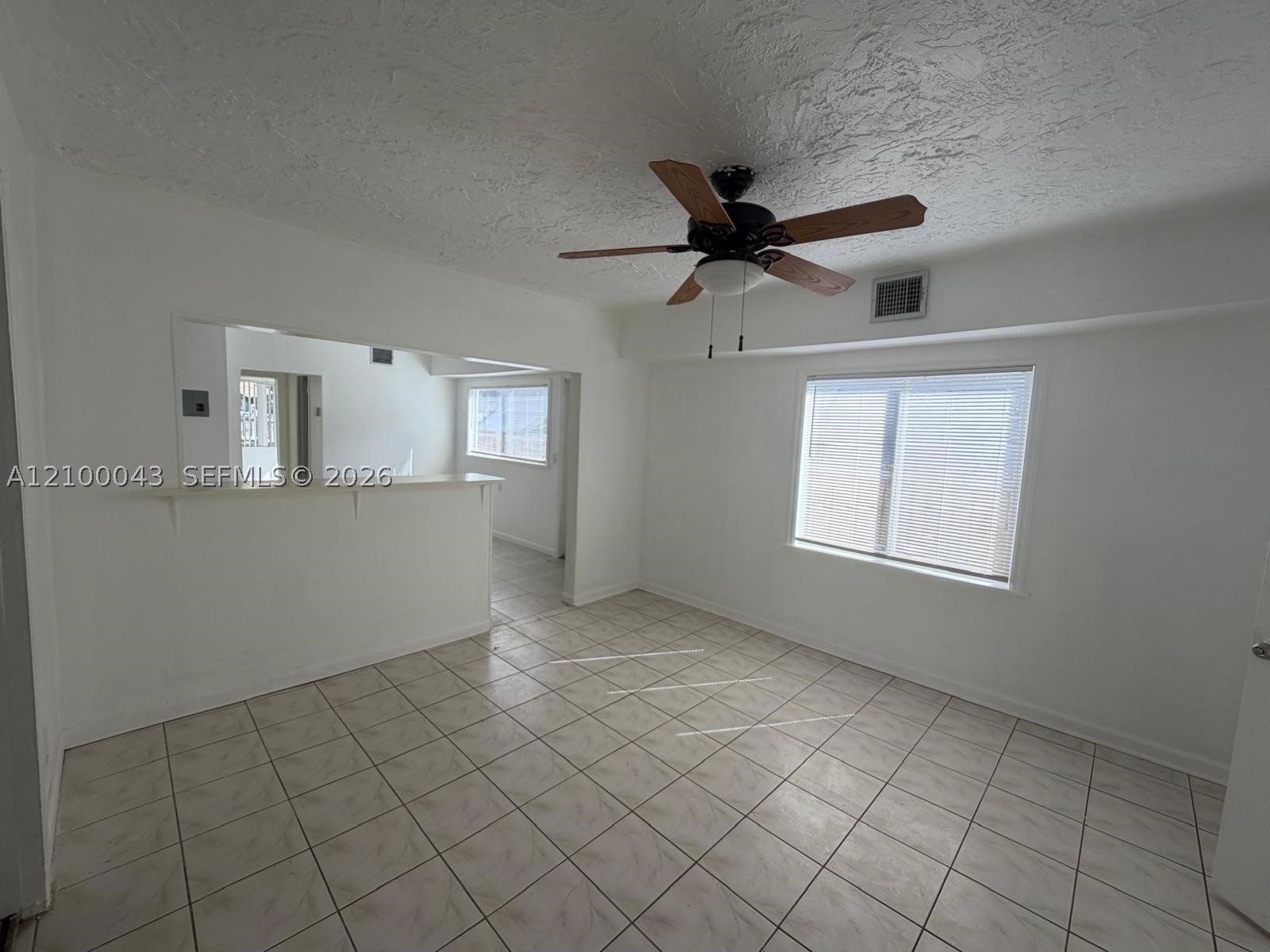1637 Mayo St 1637 Property Photo 7