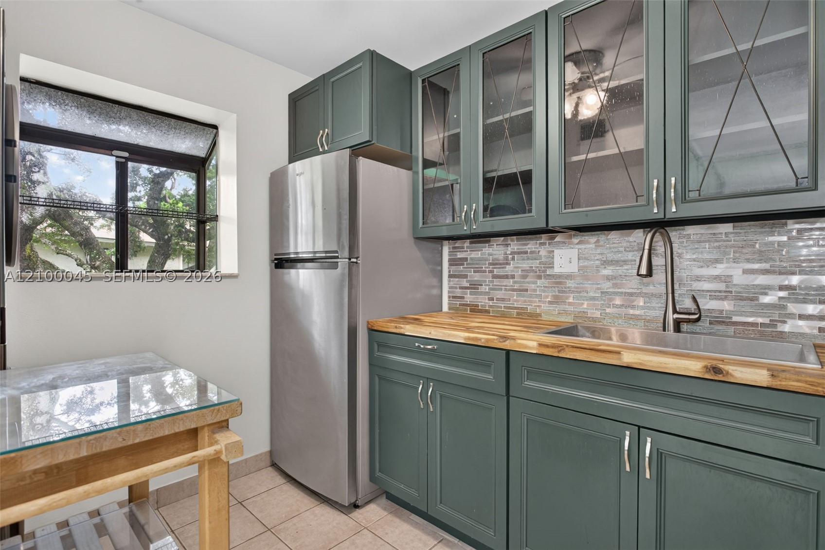 503 Gardens Dr 201 Property Photo 3