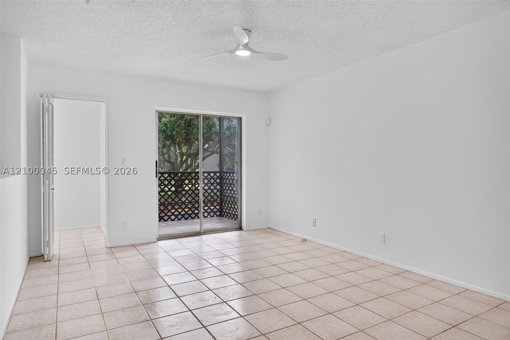503 Gardens Dr 201 Property Photo 5