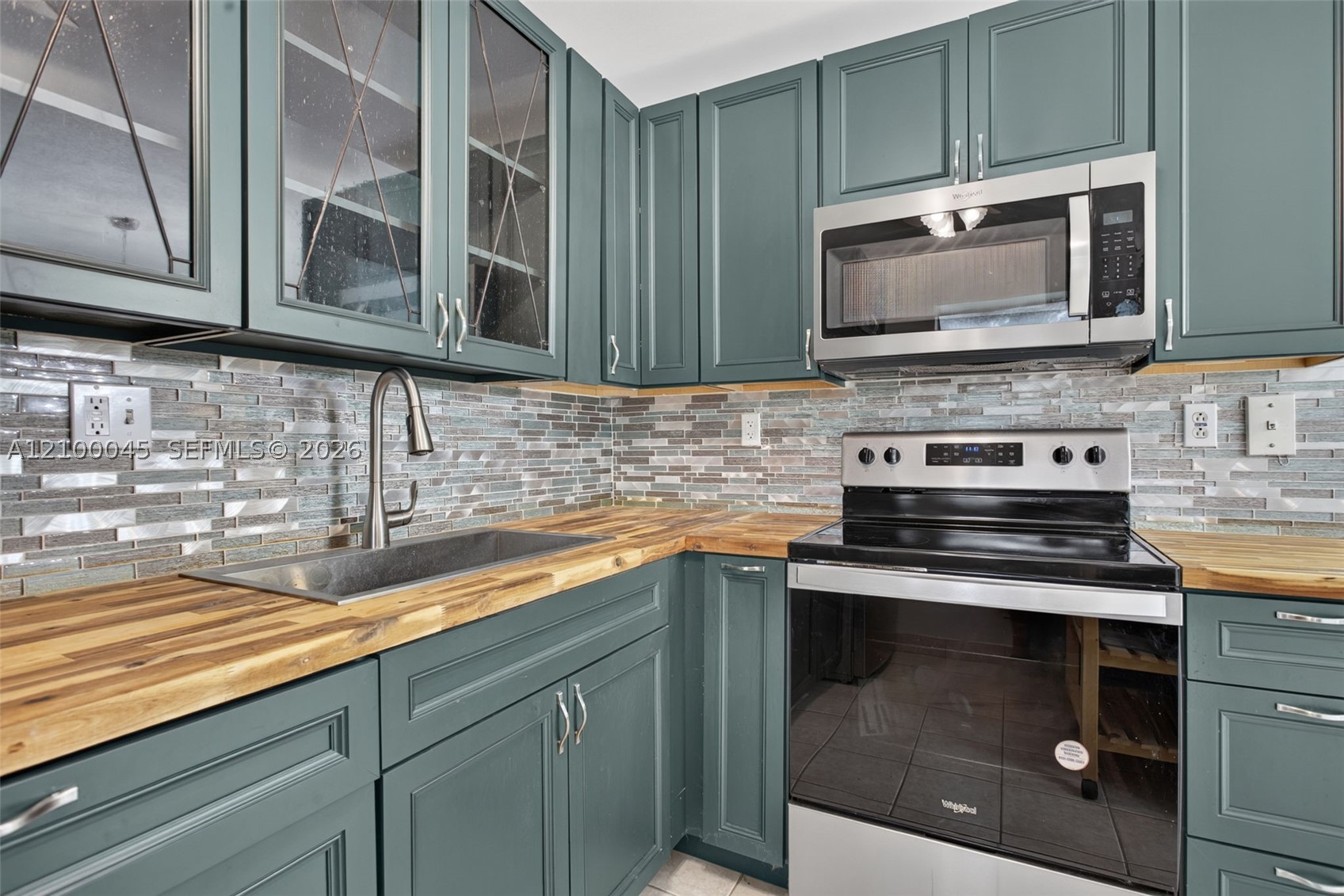 503 Gardens Dr 201 Property Photo 10