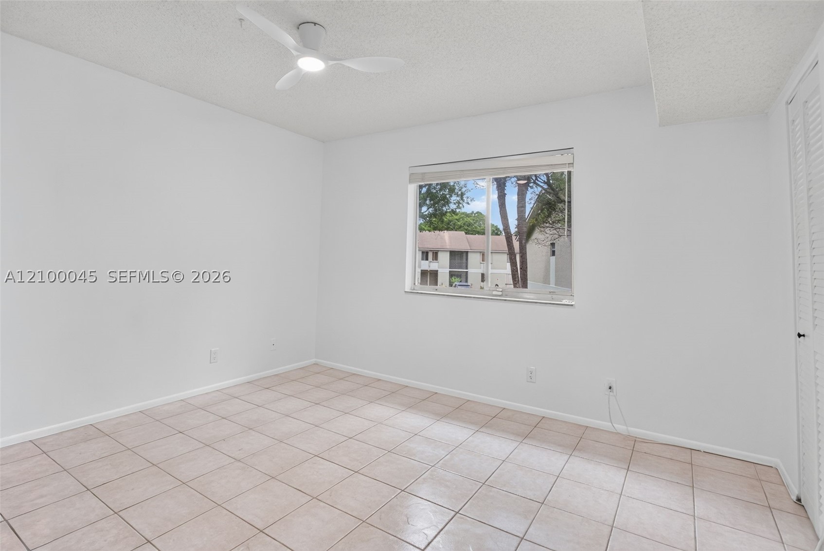 503 Gardens Dr 201 Property Photo 16