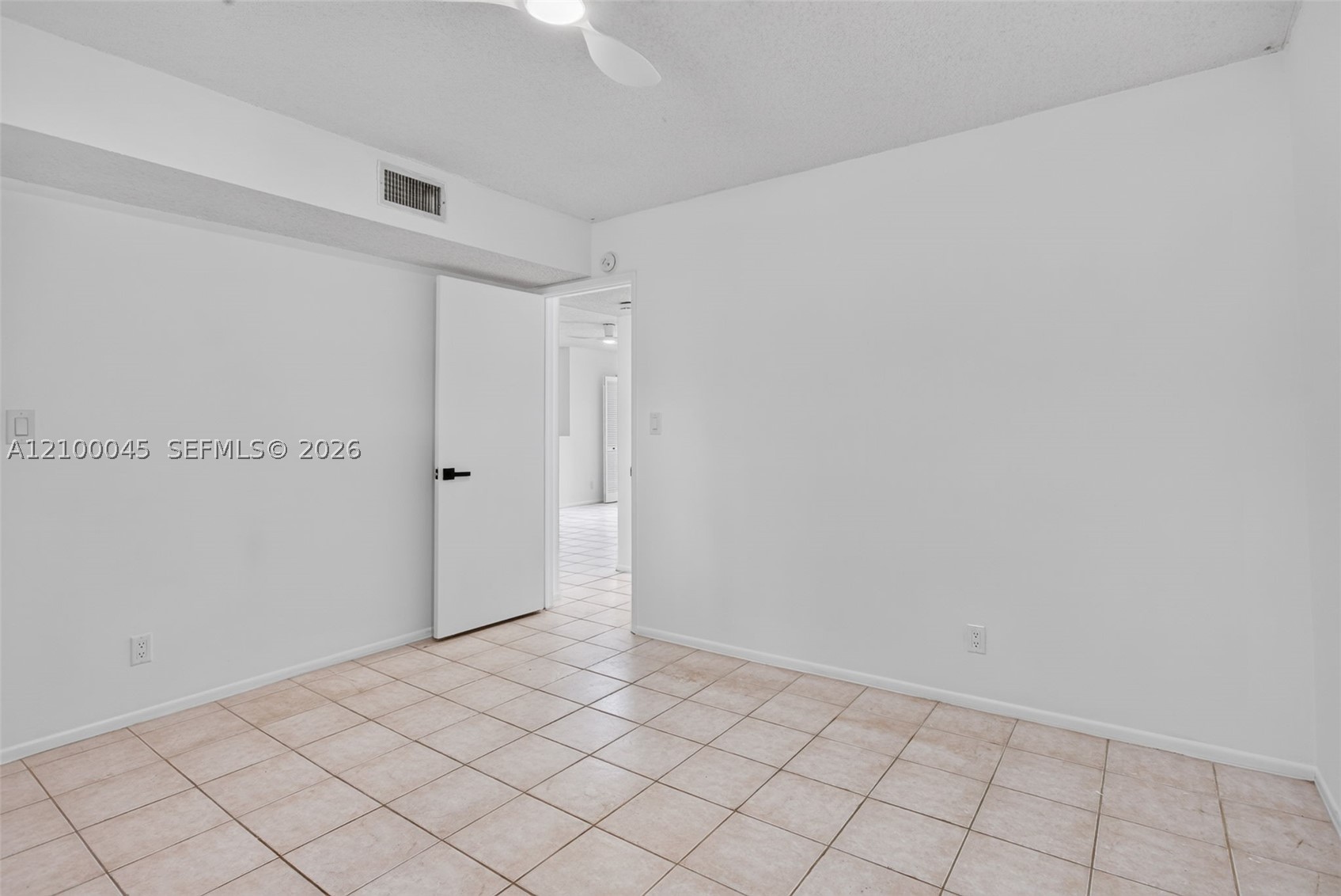 503 Gardens Dr 201 Property Photo 18