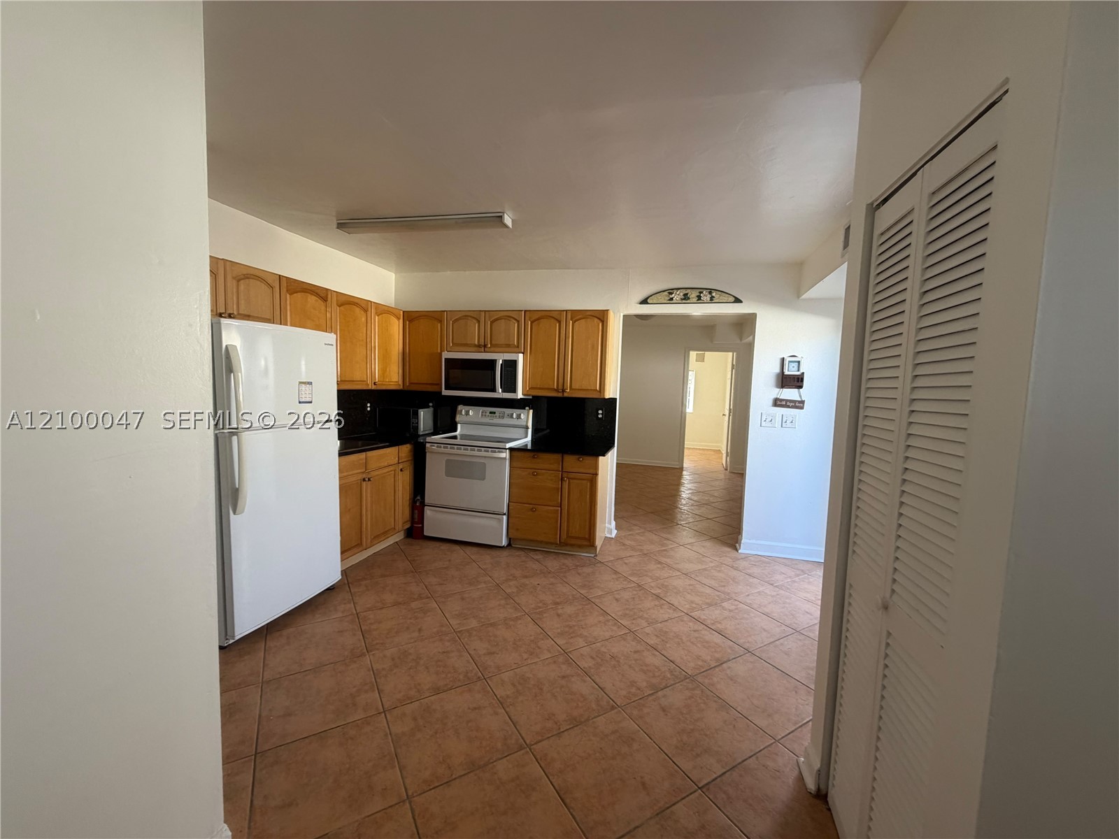1639 Mayo St 1639 Property Photo 2