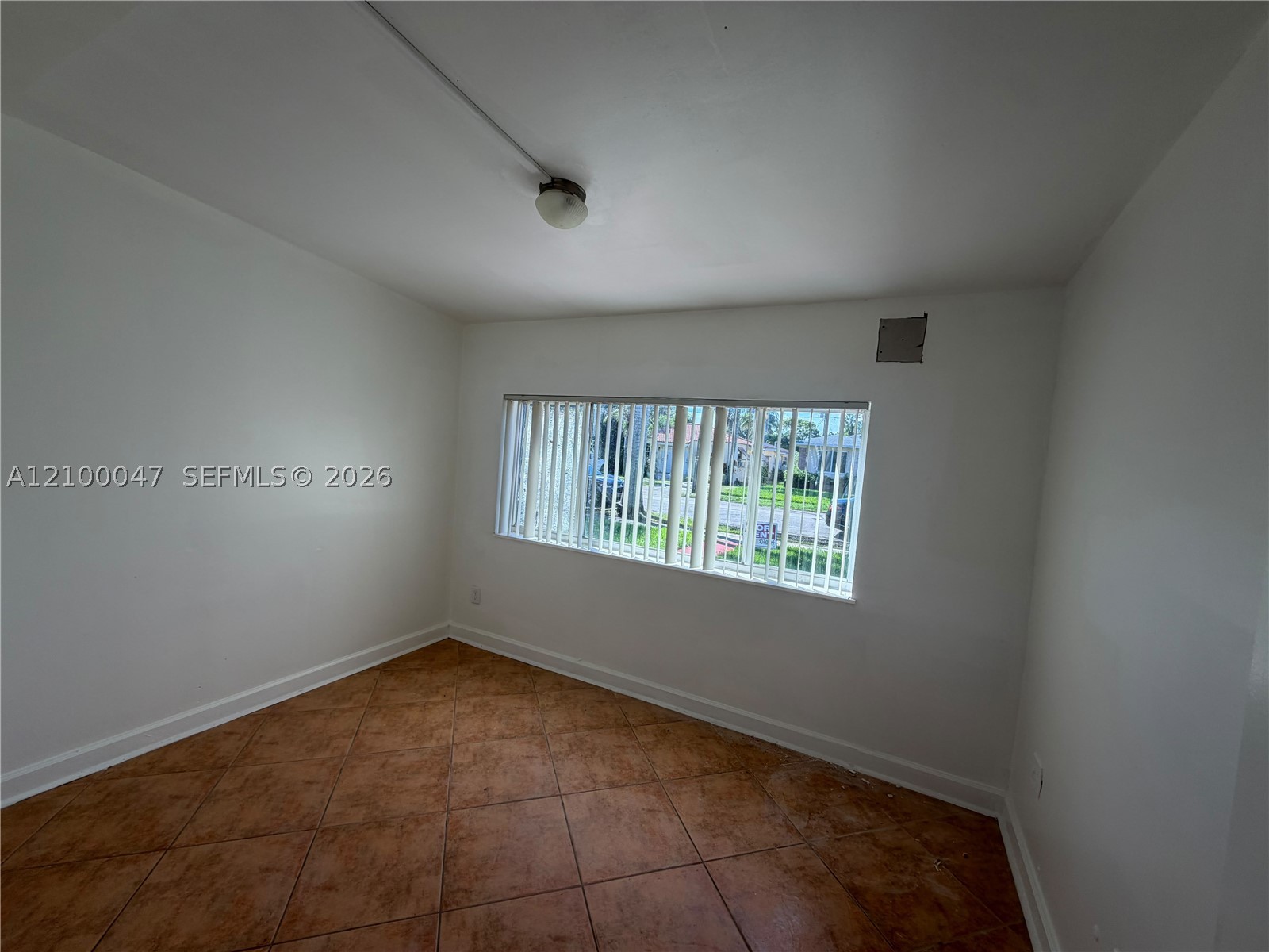 1639 Mayo St 1639 Property Photo 6