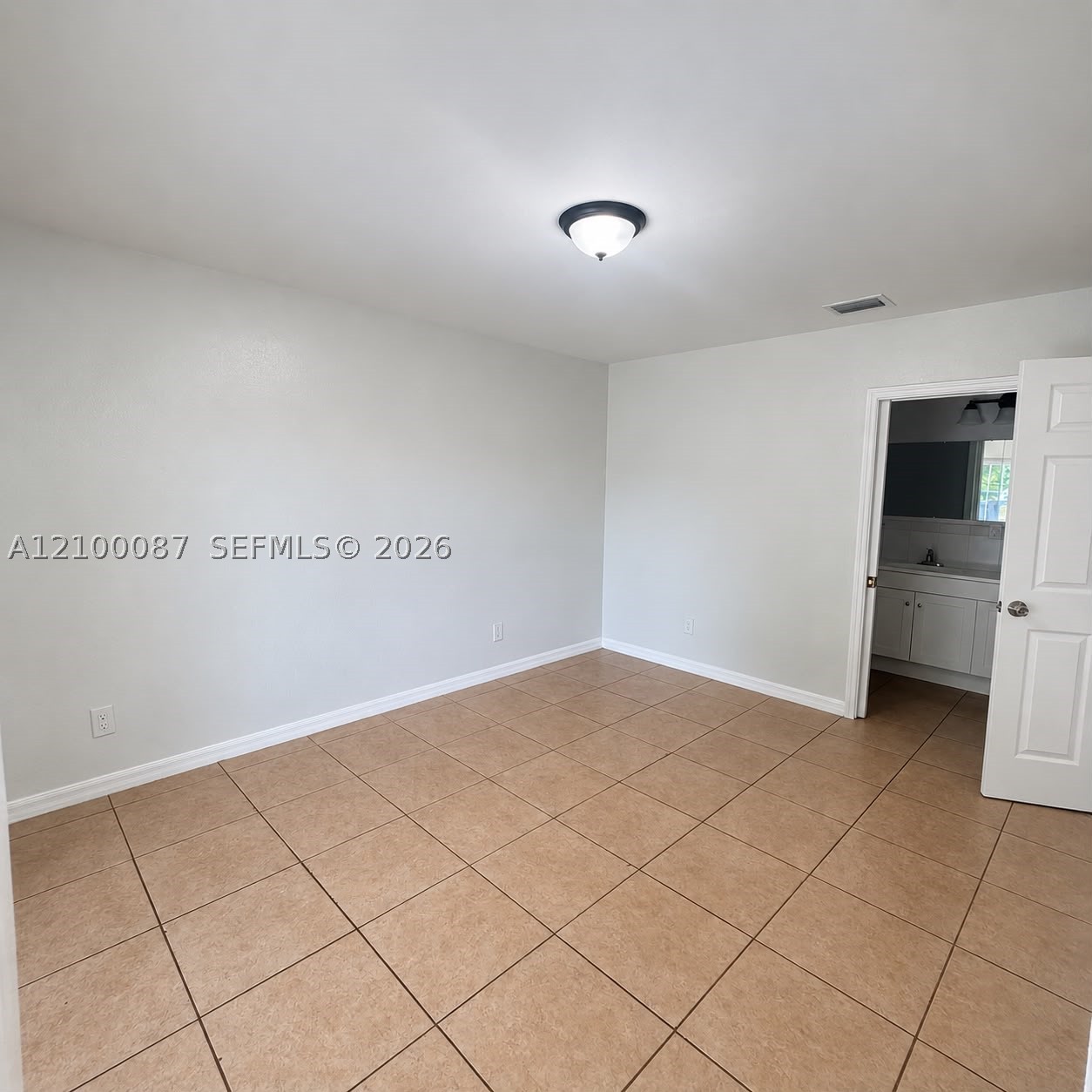 160 Sw 8th Ave 160 Property Photo 2