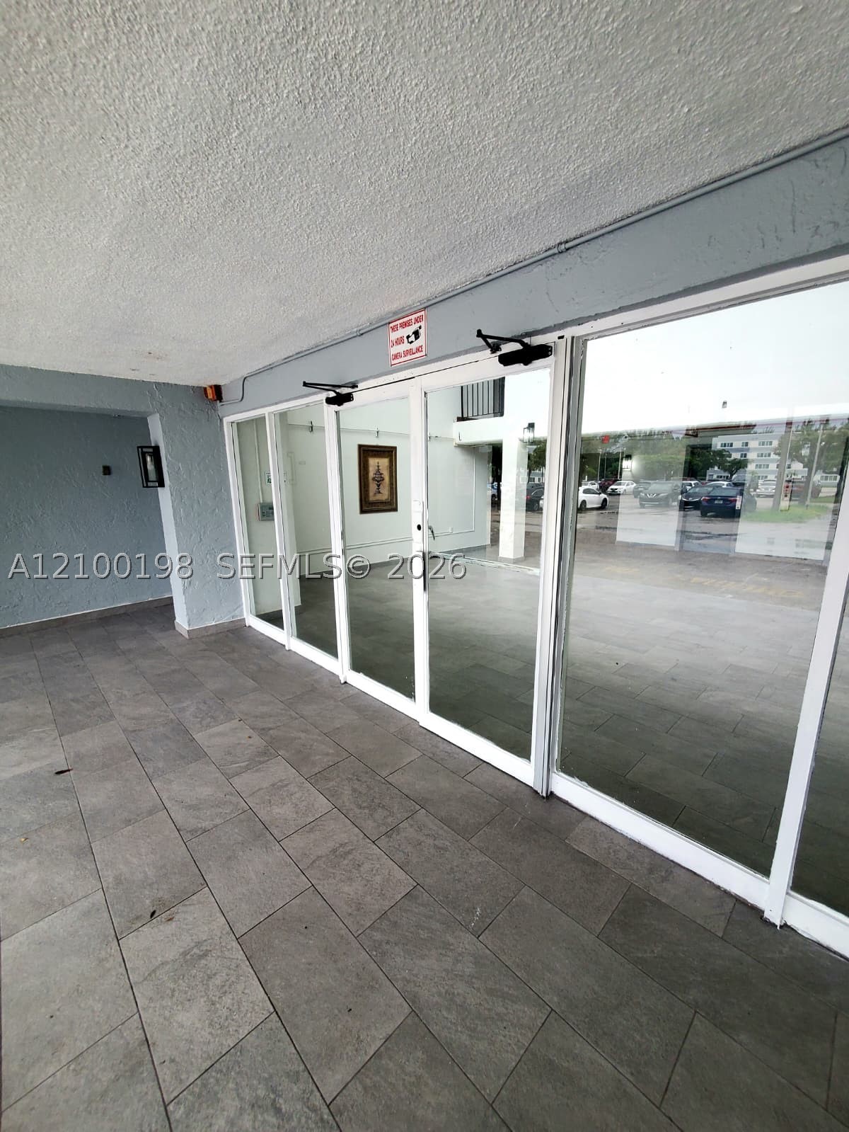 A12100198 Property Photo 3