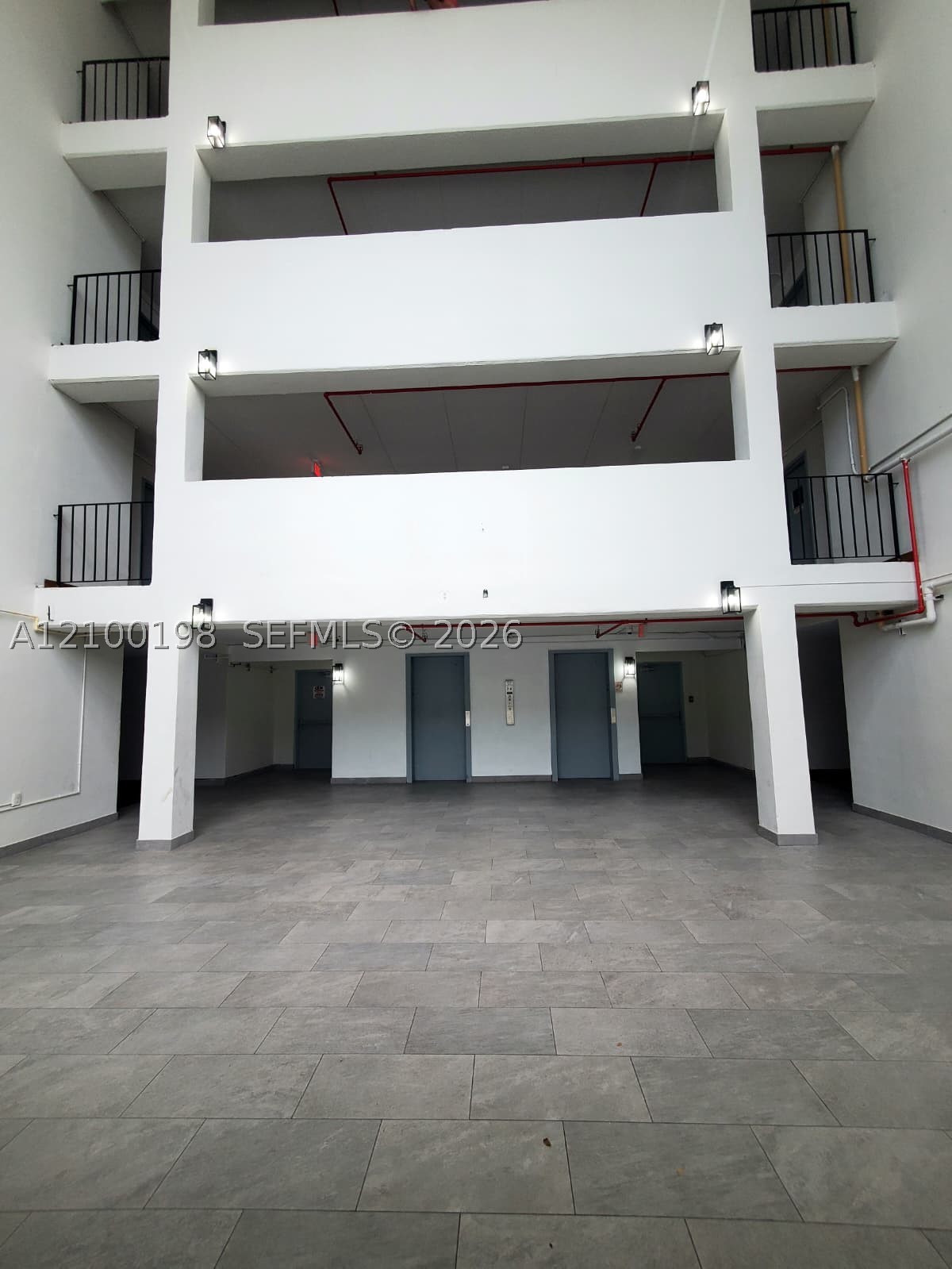A12100198 Property Photo 4