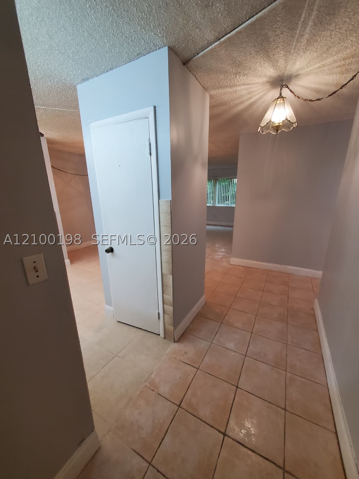 A12100198 Property Photo 11