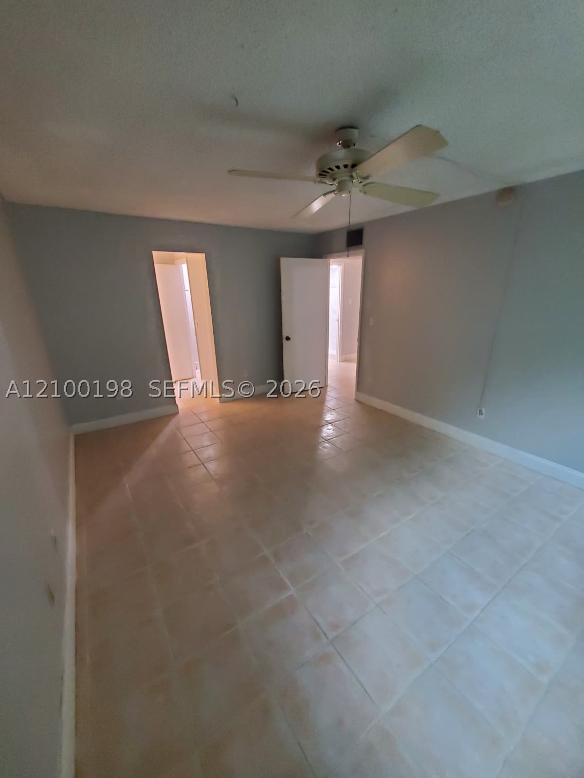 A12100198 Property Photo 40